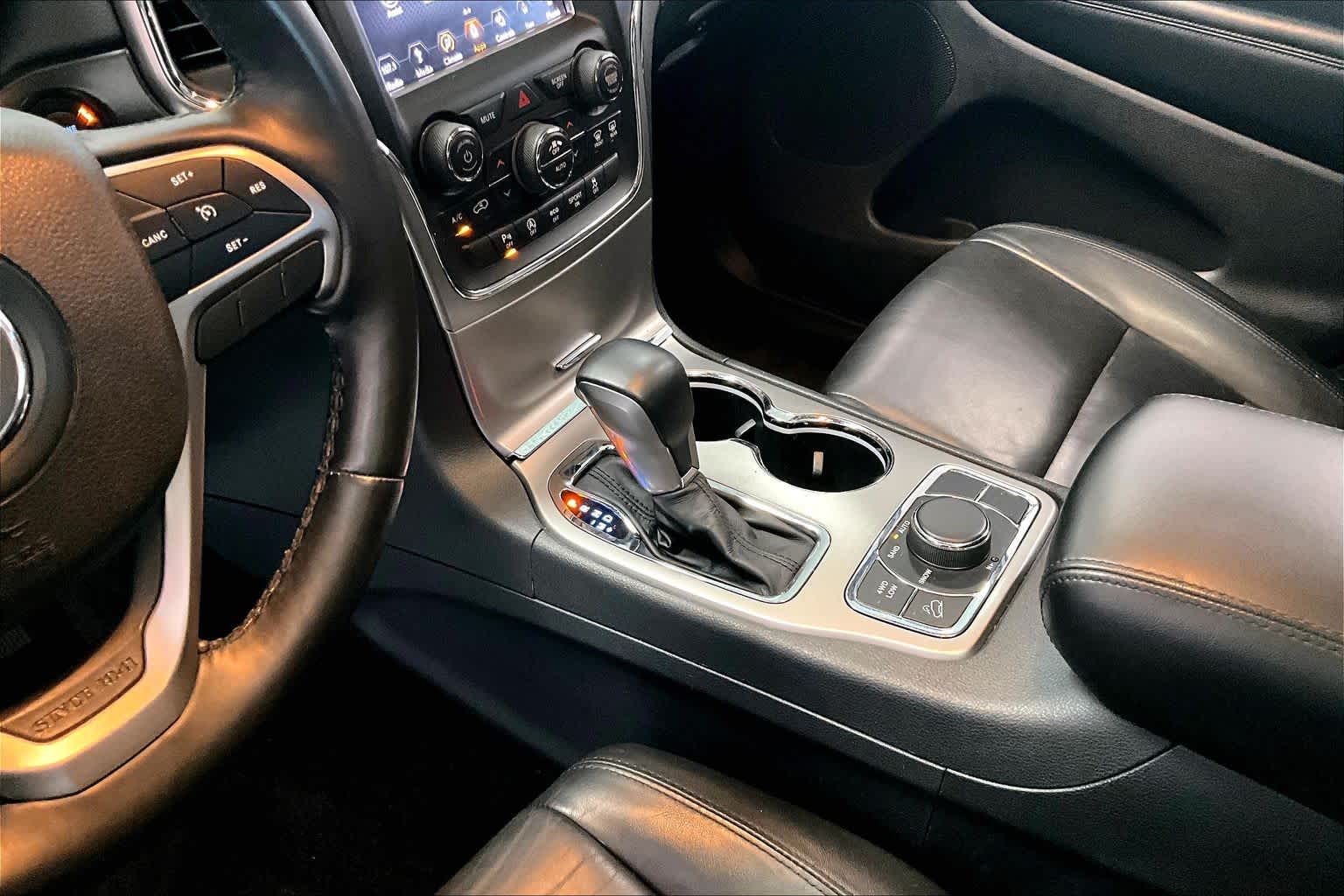 Thumbnail: 2018 Jeep Grand Cherokee - 14
