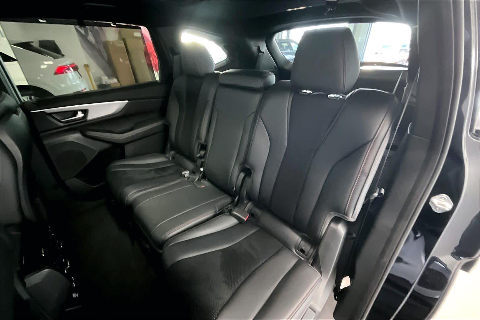 Thumbnail: 2023 Acura MDX - 27