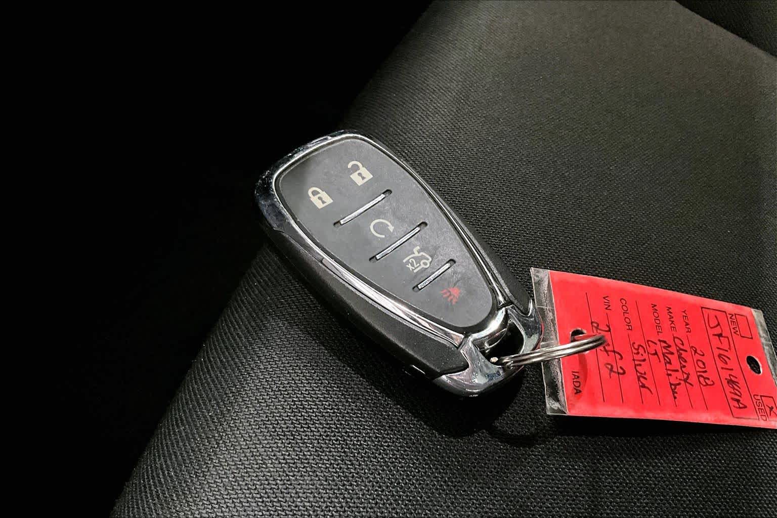 Thumbnail: 2018 Chevrolet Malibu - 18