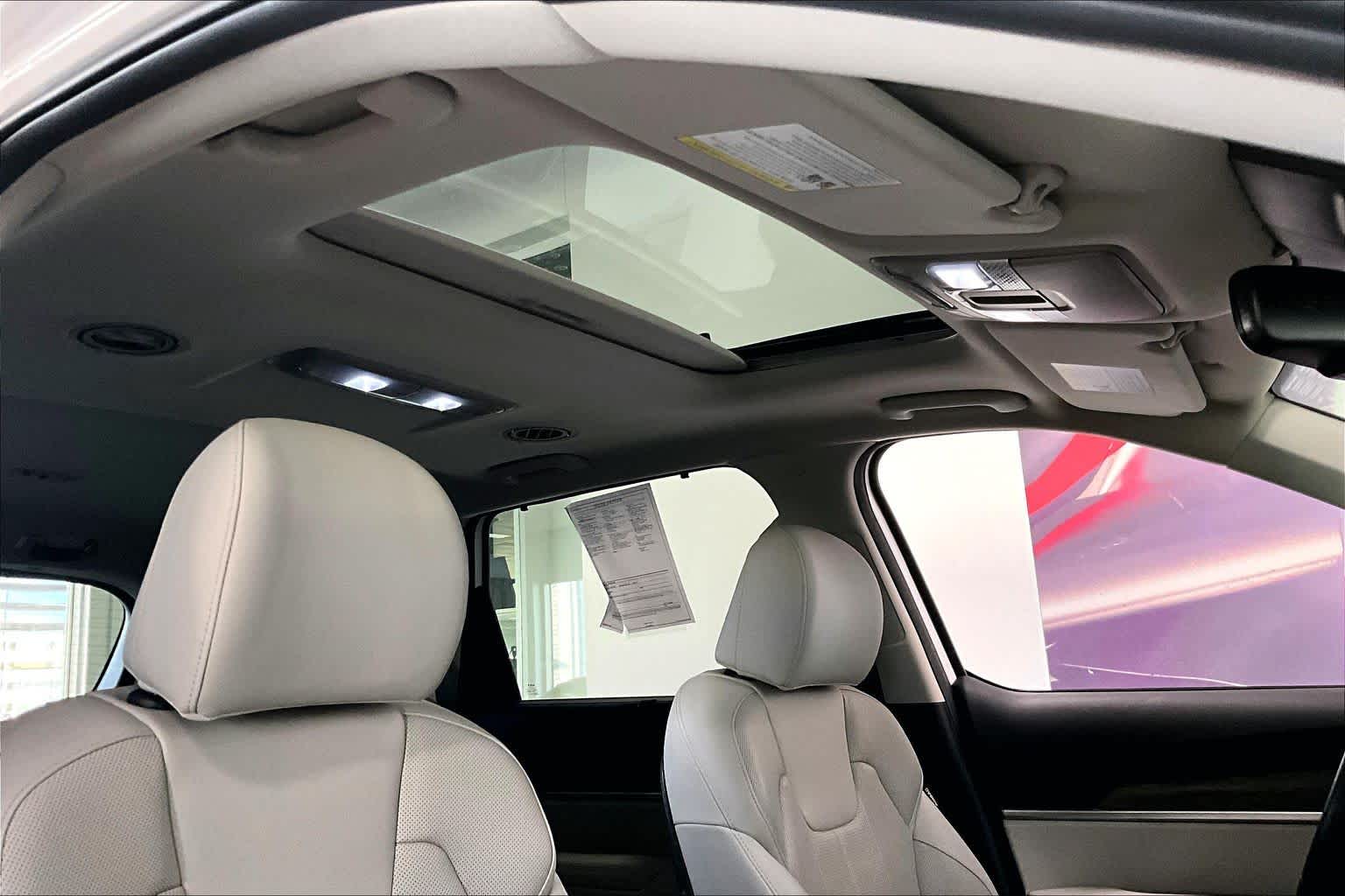 Thumbnail: 2022 Kia Telluride - 27