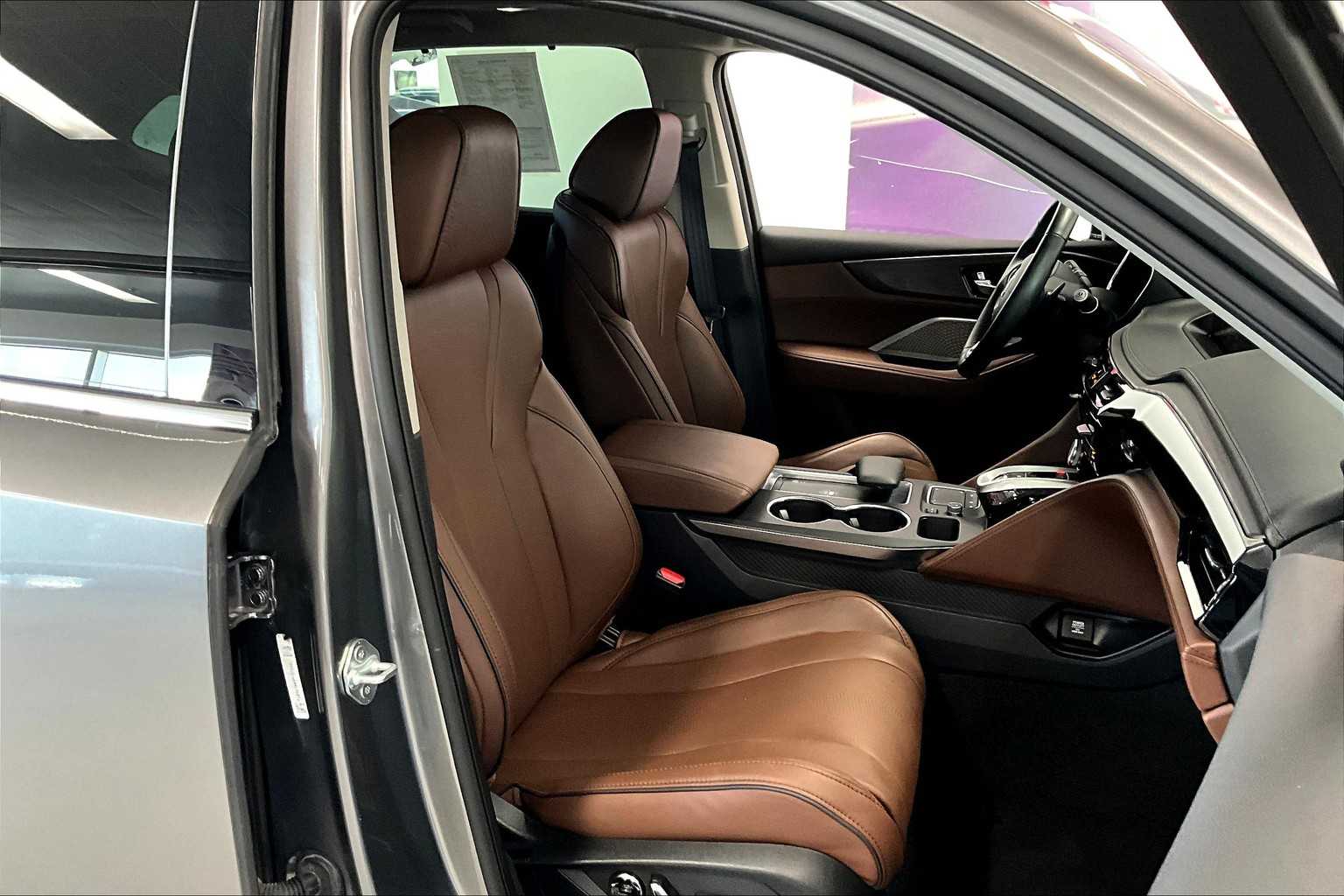 Thumbnail: 2023 Acura MDX - 11