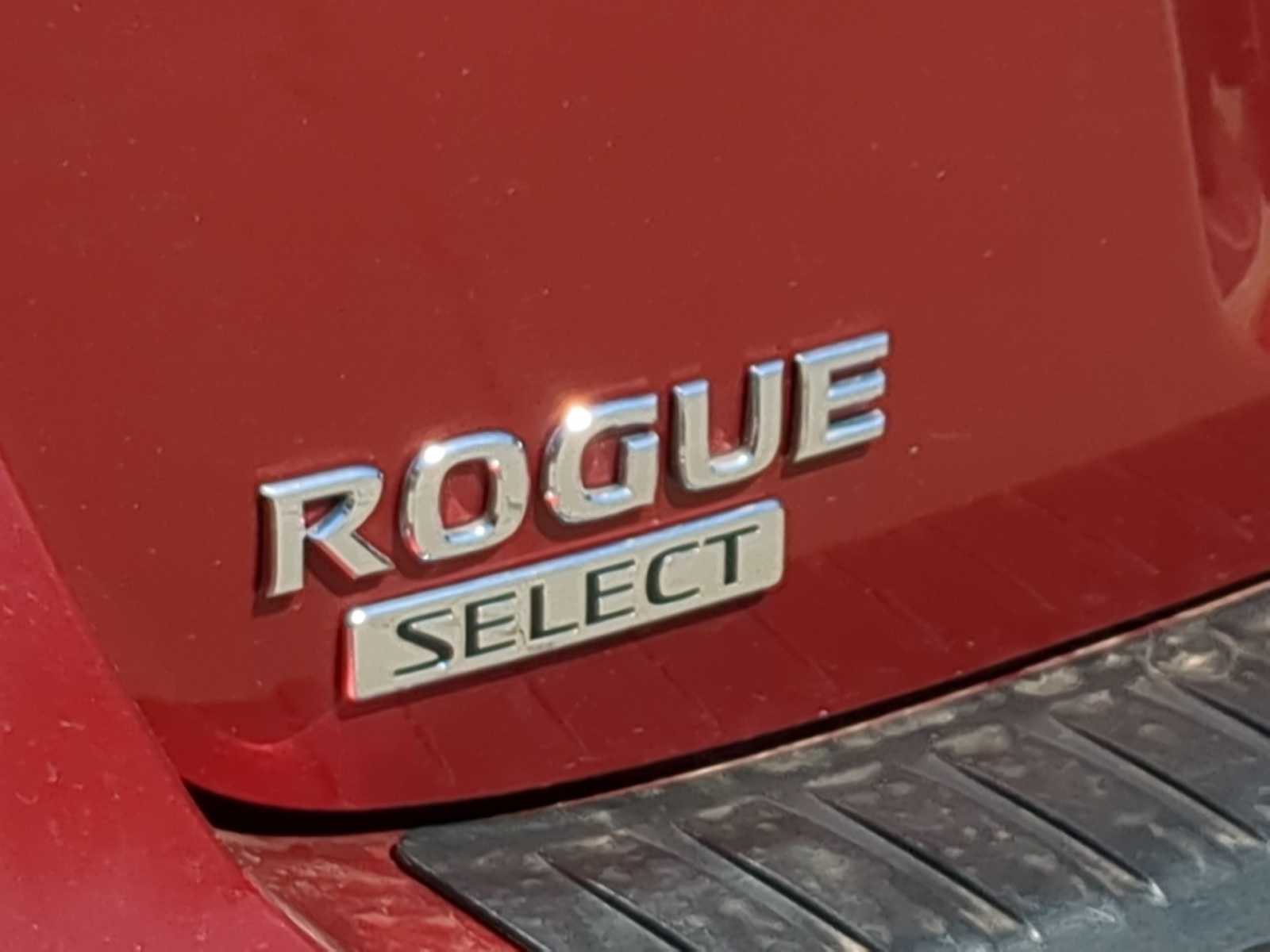 2015 Nissan Rogue S 13