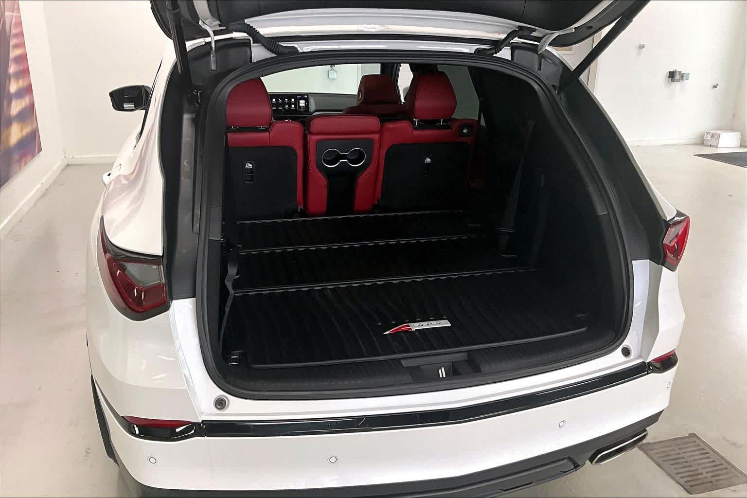 Thumbnail: 2026 Acura MDX - 17