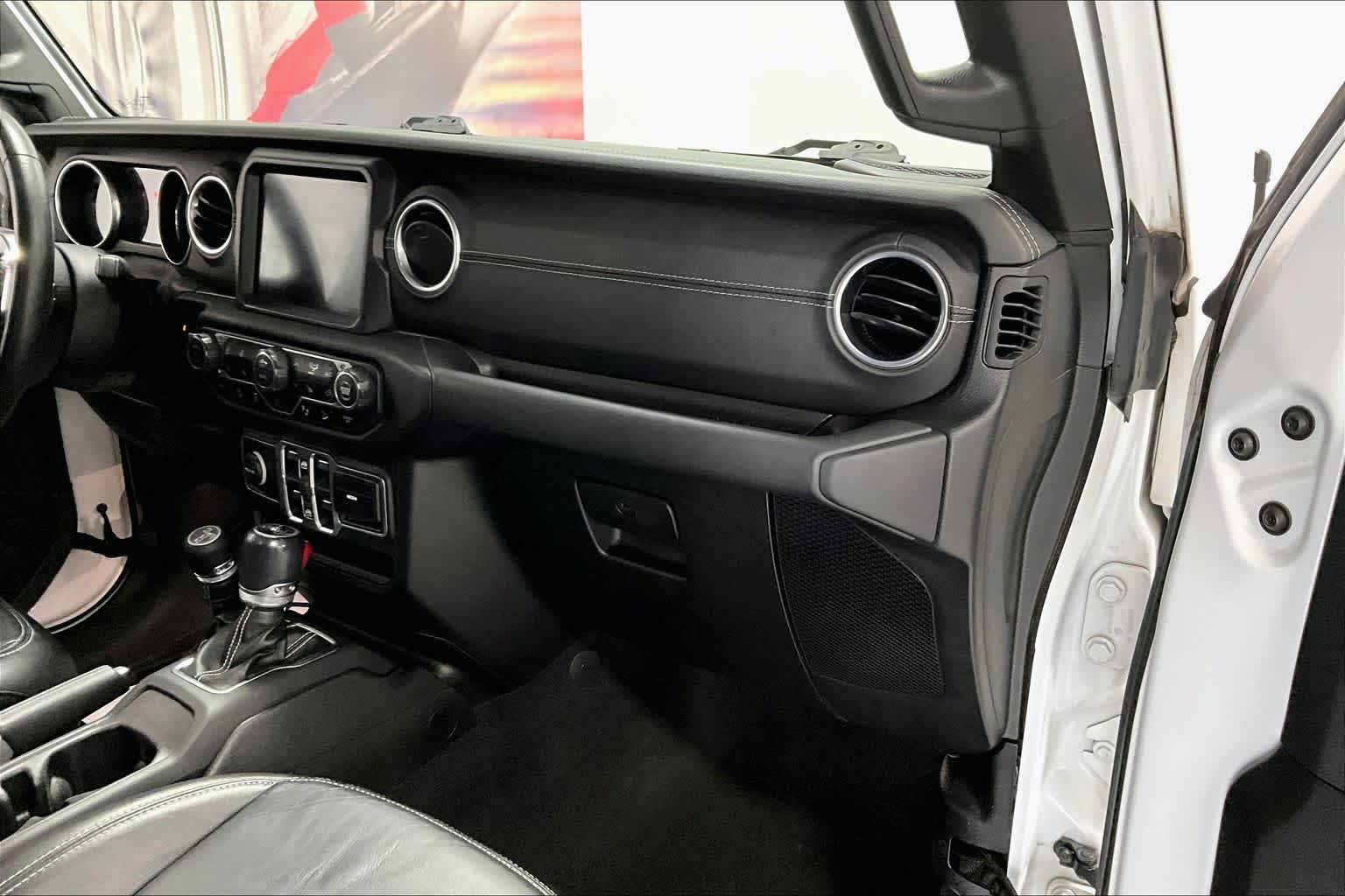 Thumbnail: 2018 Jeep Wrangler - 20