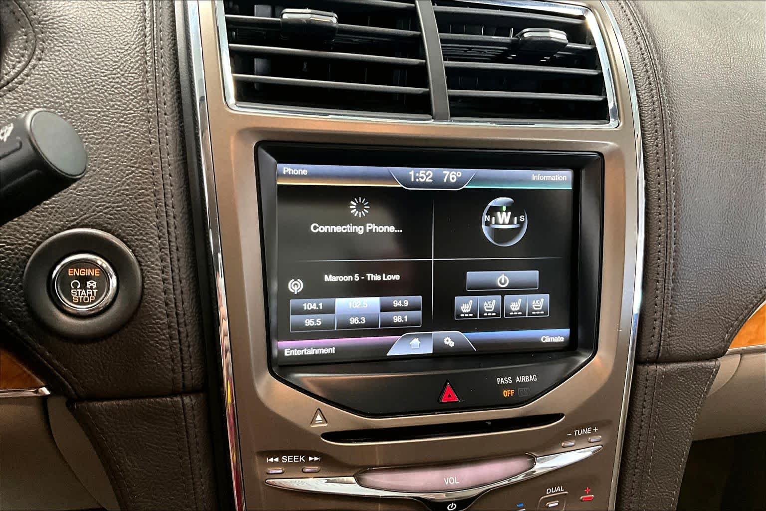 Thumbnail: 2015 Lincoln MKX - 23