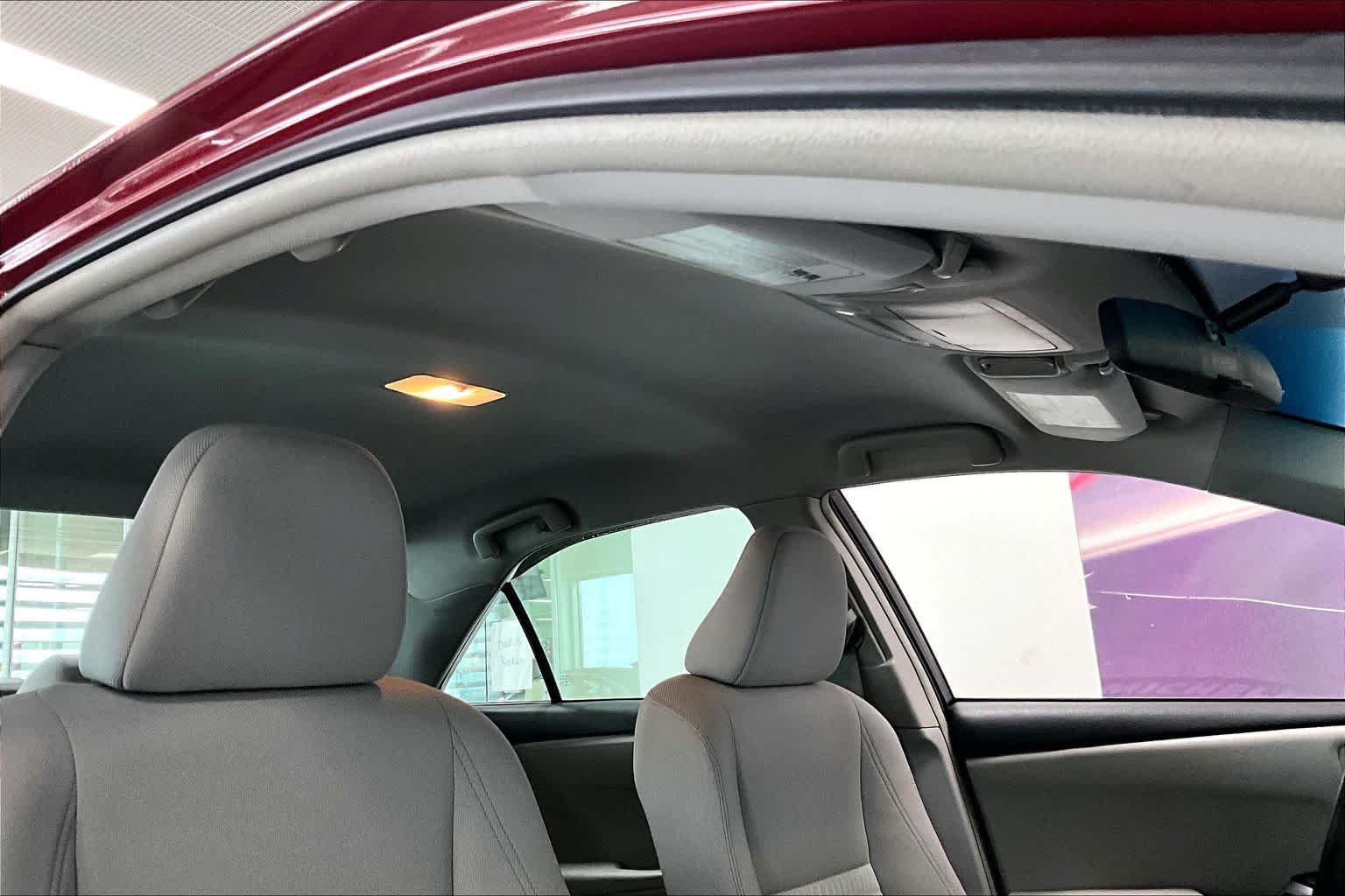 Thumbnail: 2017 Toyota Camry - 27