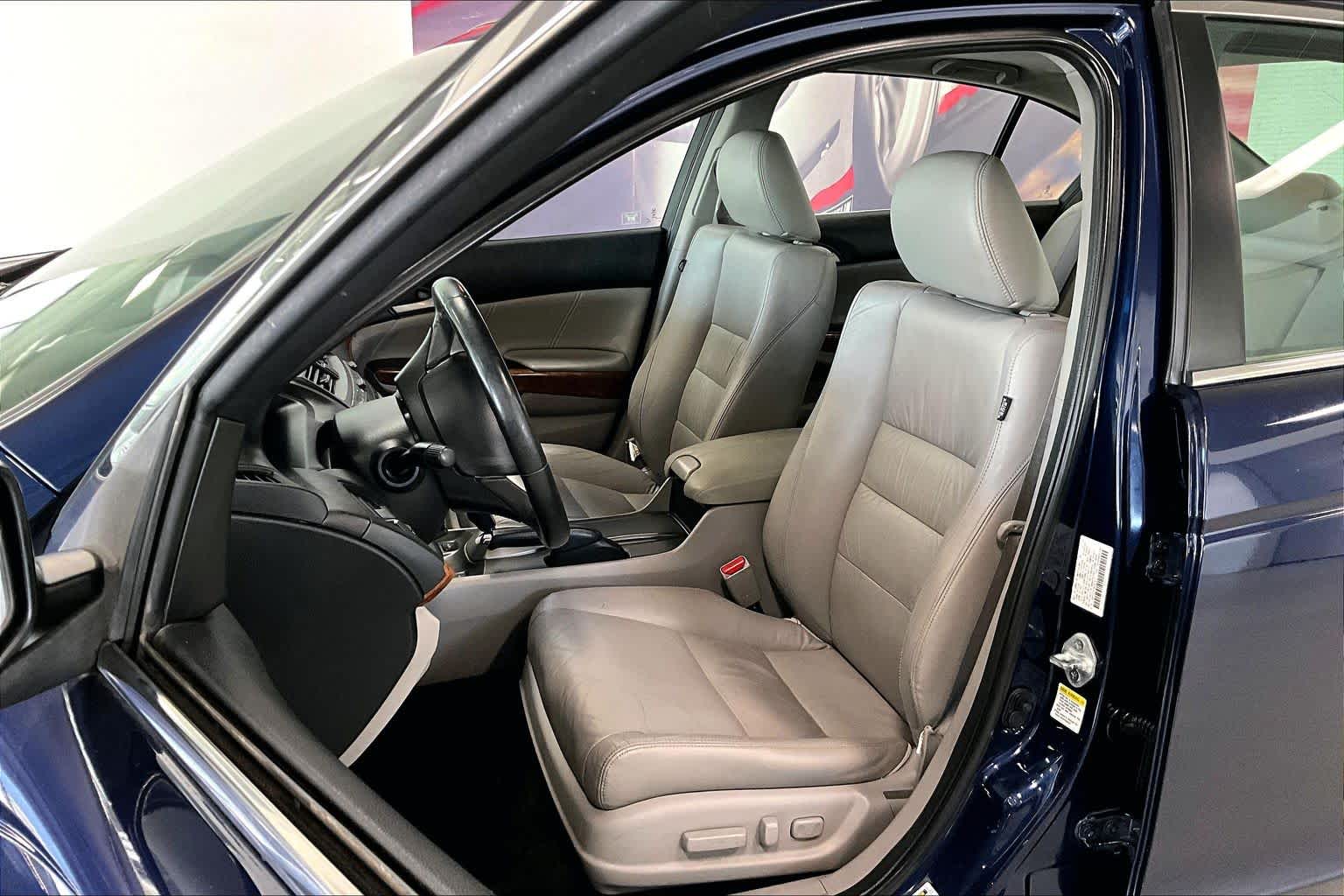 Thumbnail: 2011 Honda Accord - 9