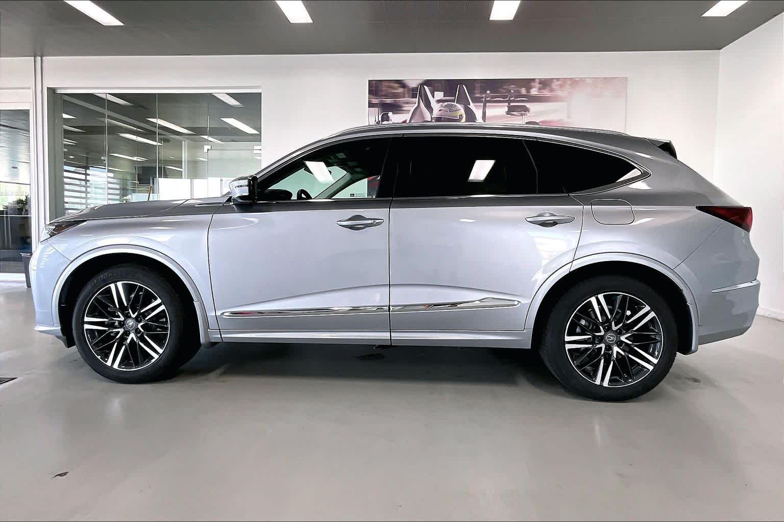 Thumbnail: 2026 Acura MDX - 3
