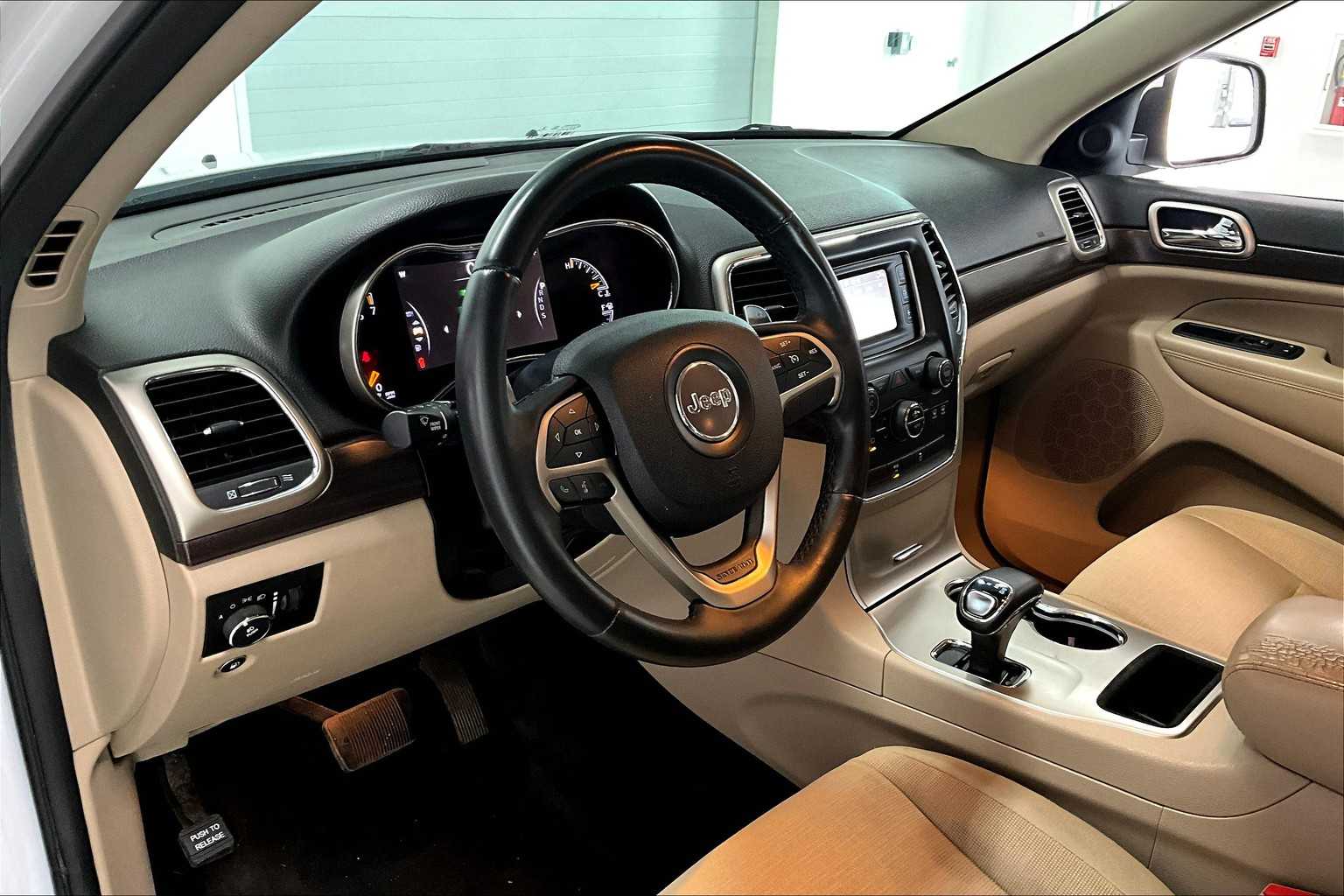 Thumbnail: 2014 Jeep Grand Cherokee - 2