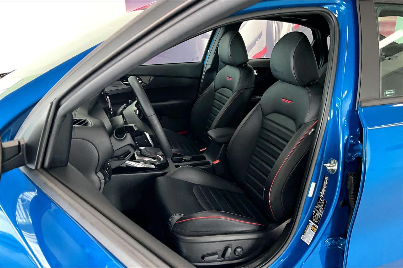 Thumbnail: 2023 Kia Forte - 10