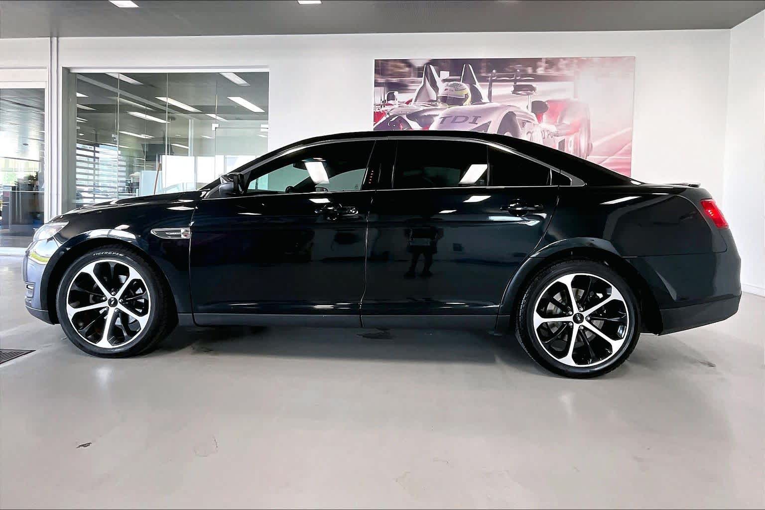 Thumbnail: 2014 Ford Taurus - 3