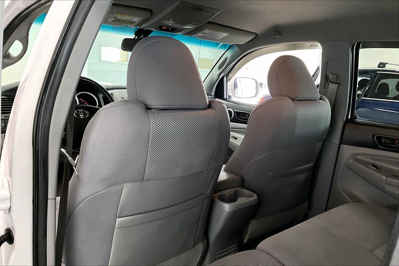 Thumbnail: 2011 Toyota Tacoma - 11