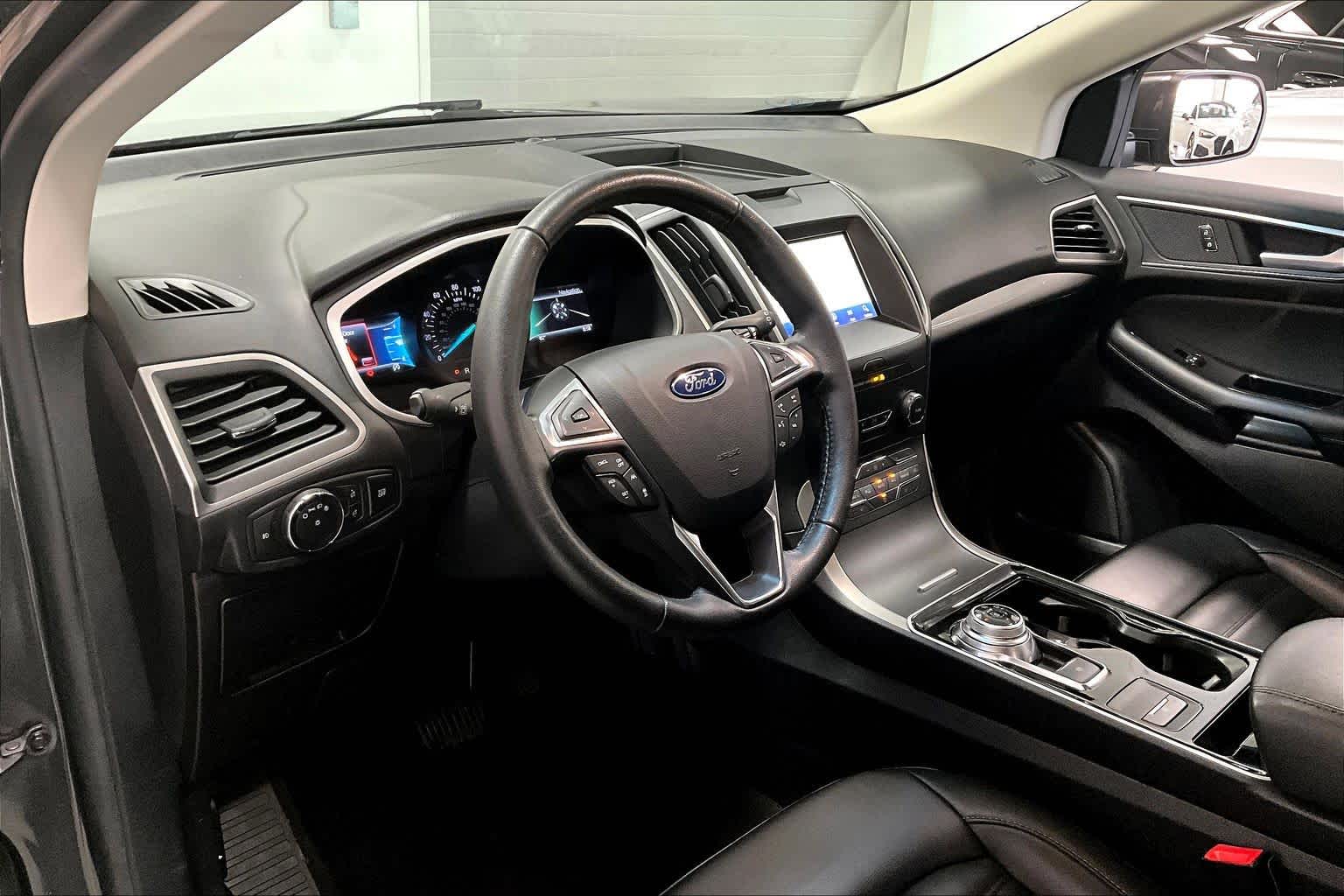 Thumbnail: 2020 Ford Edge - 2