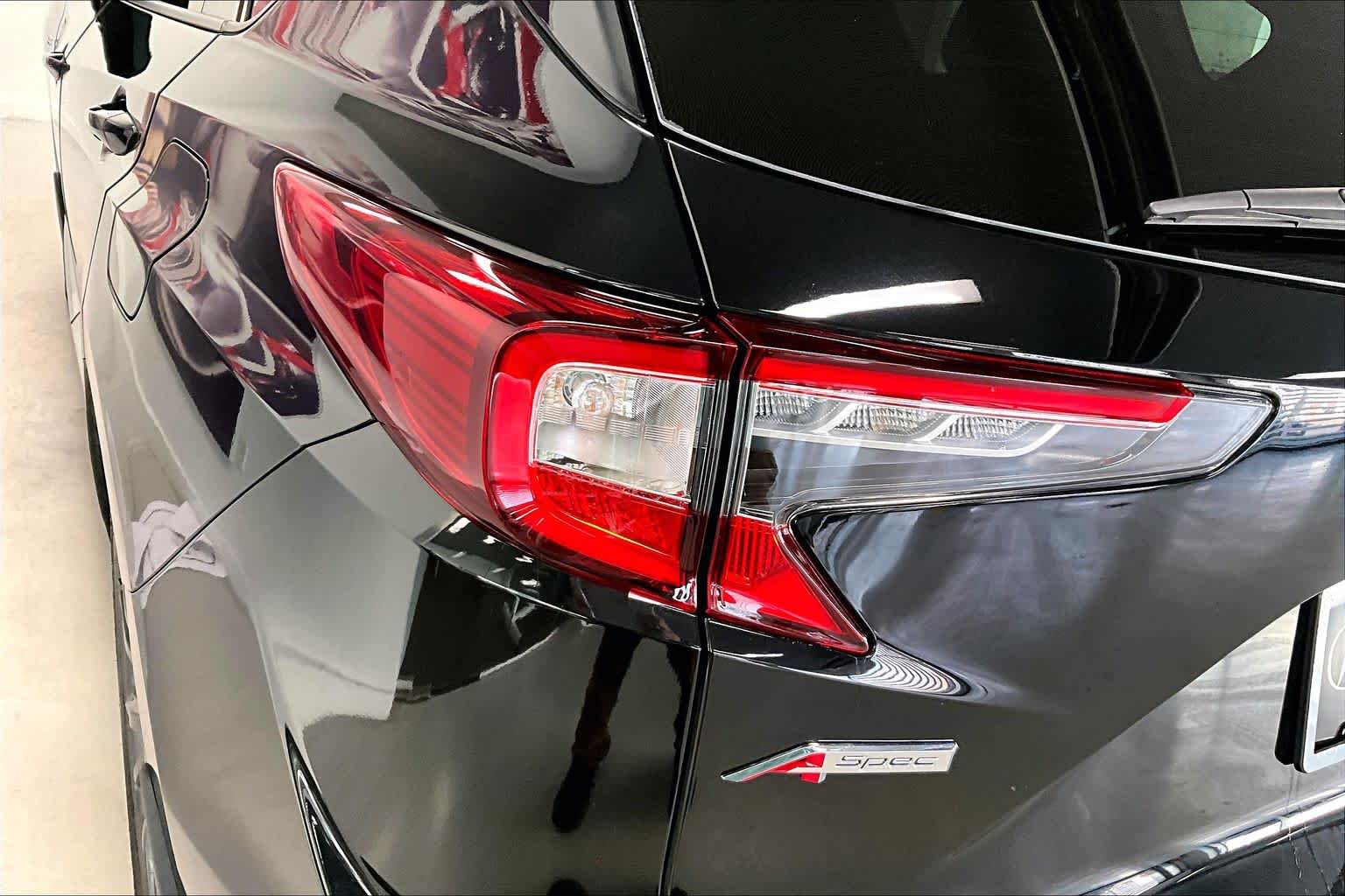 Thumbnail: 2025 Acura RDX - 30