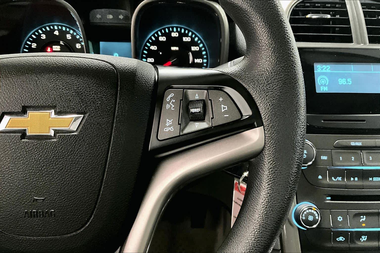 Thumbnail: 2013 Chevrolet Malibu - 23