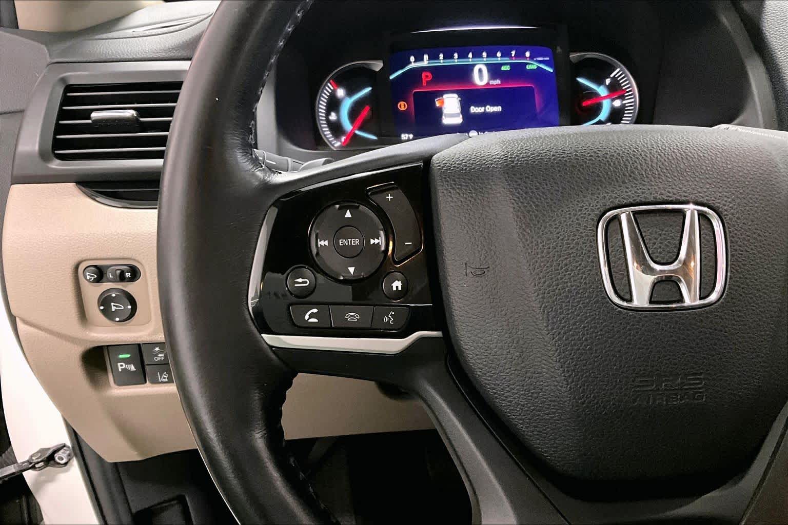 Thumbnail: 2019 Honda Pilot - 22