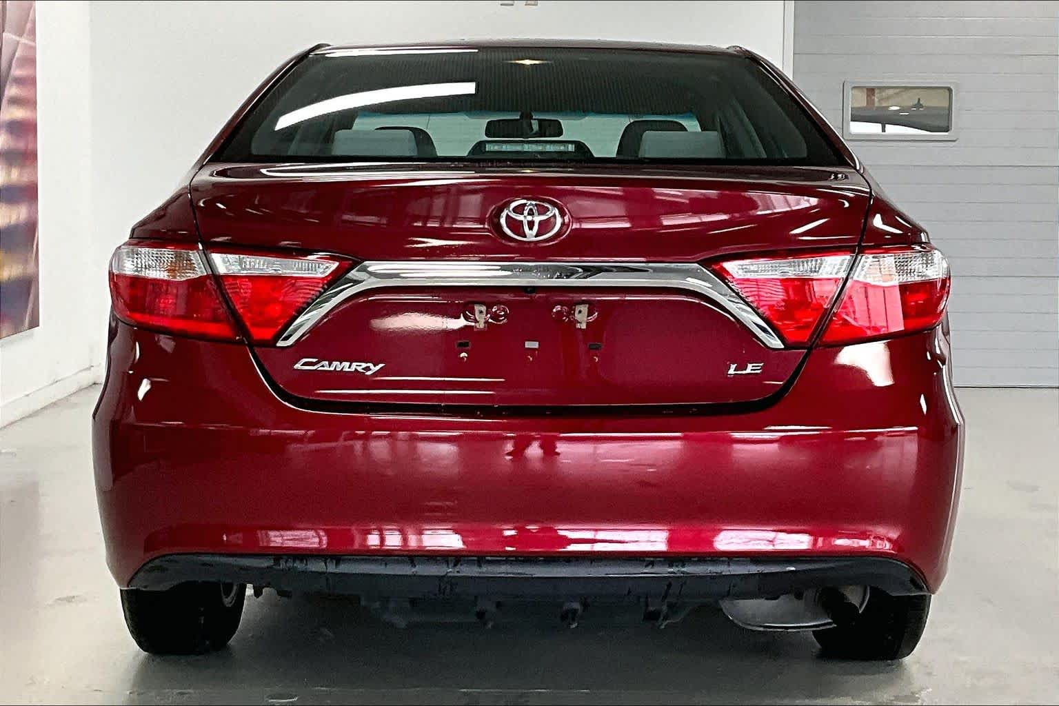 Thumbnail: 2017 Toyota Camry - 5