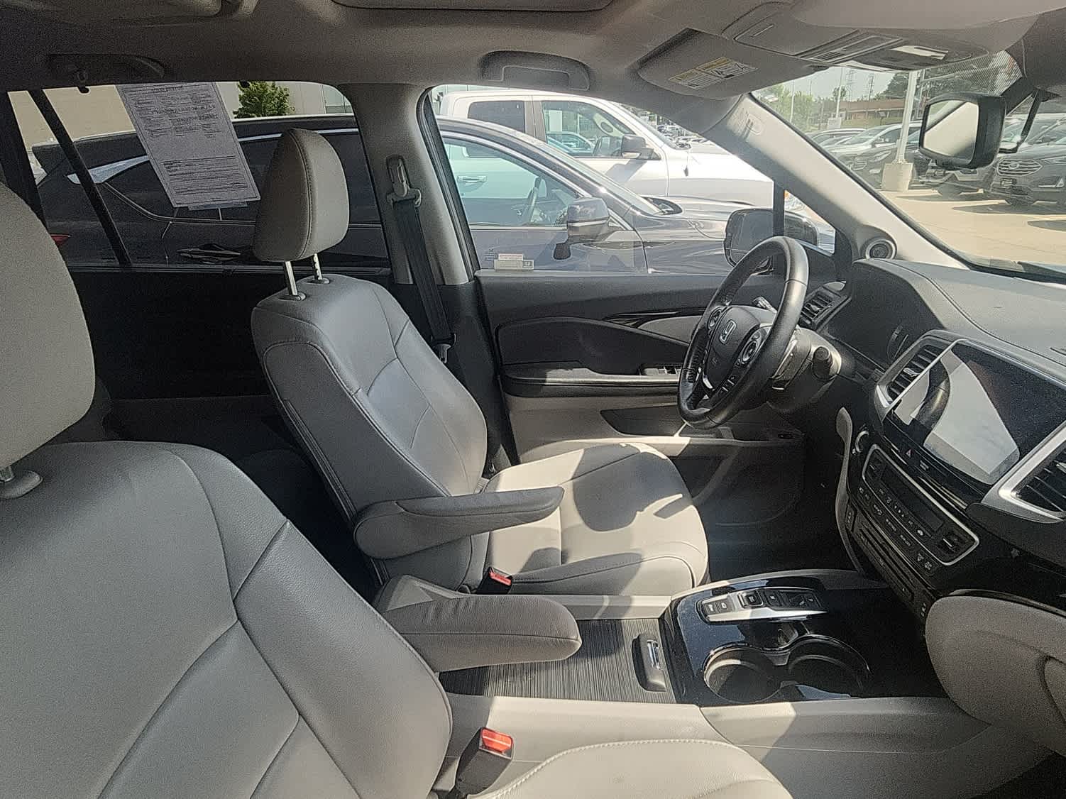 Thumbnail: 2018 Honda Pilot - 11