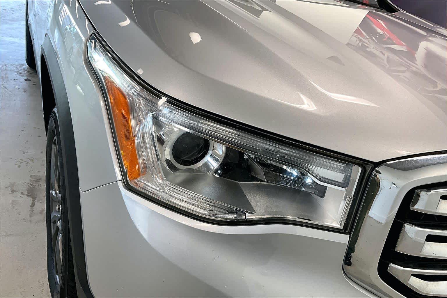 Thumbnail: 2018 GMC Acadia - 28