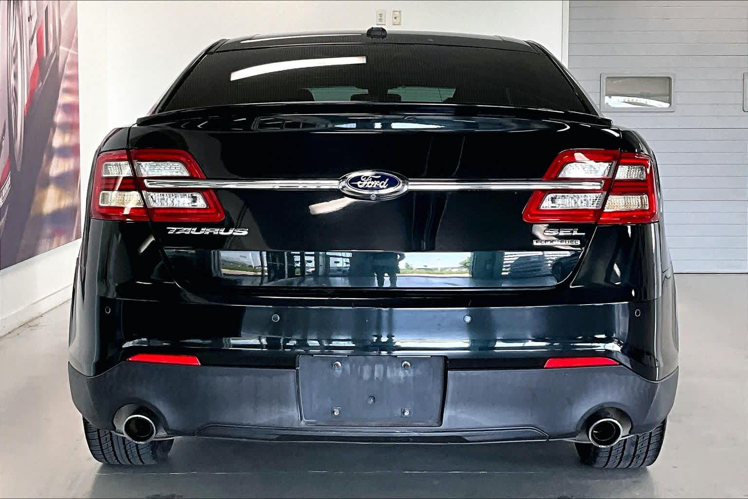 Thumbnail: 2014 Ford Taurus - 5