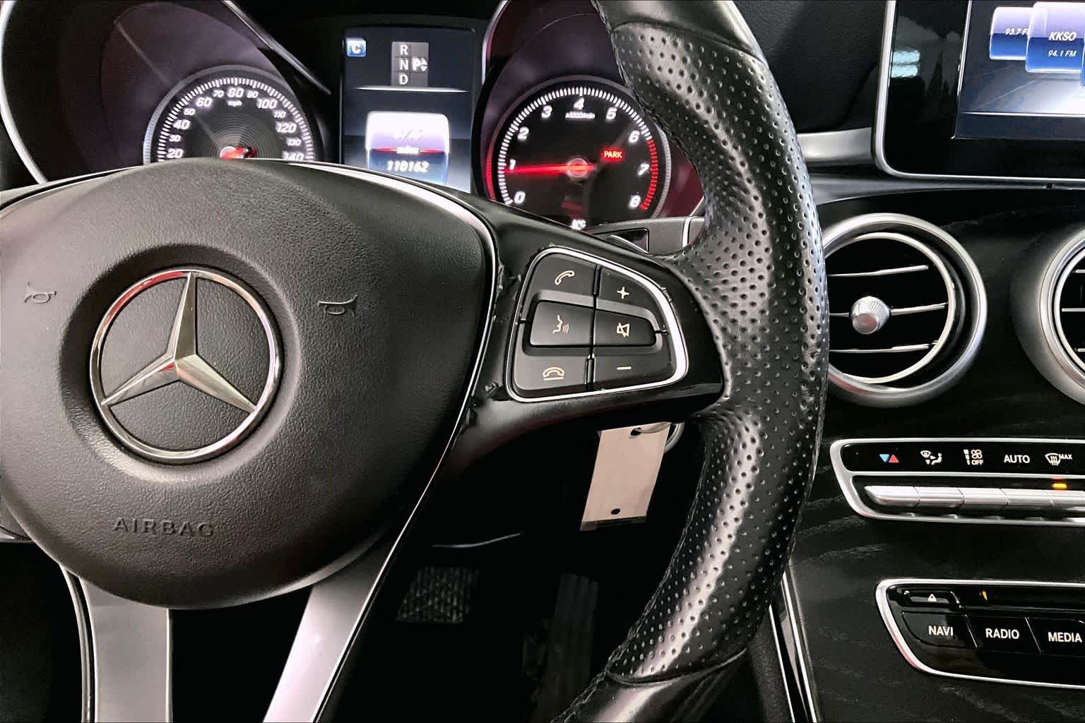 Thumbnail: 2016 Mercedes-Benz C-Class - 22