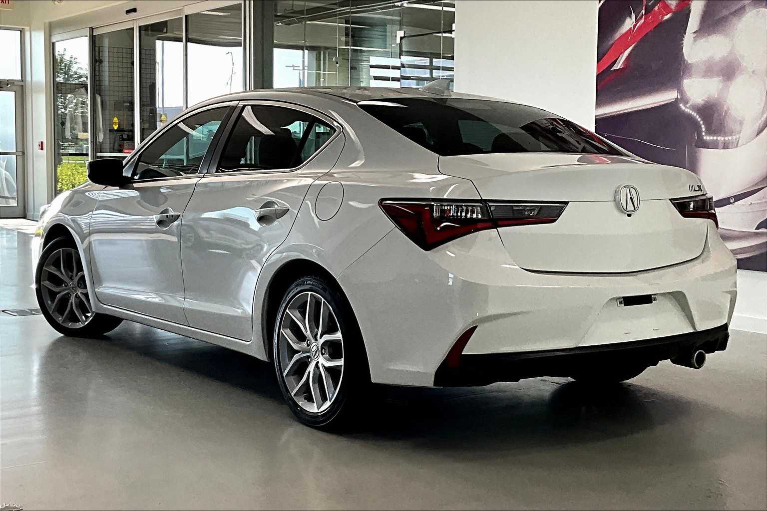 2020 Acura ILX Base Plus photo 4