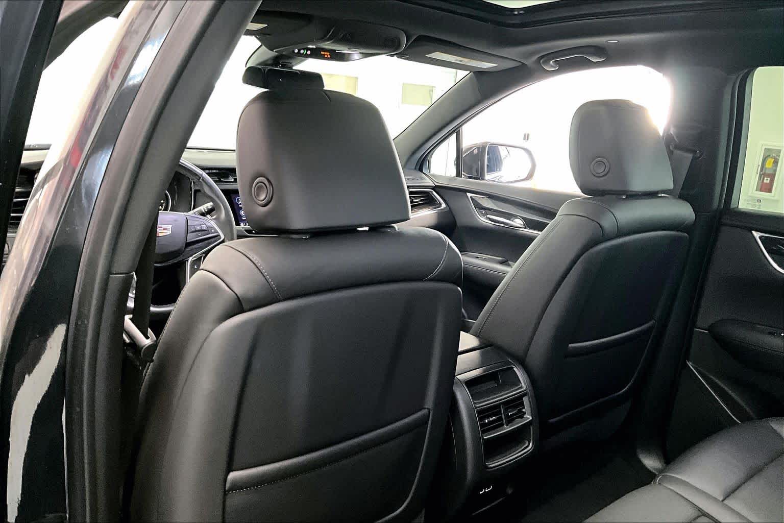 Thumbnail: 2020 Cadillac XT5 - 10