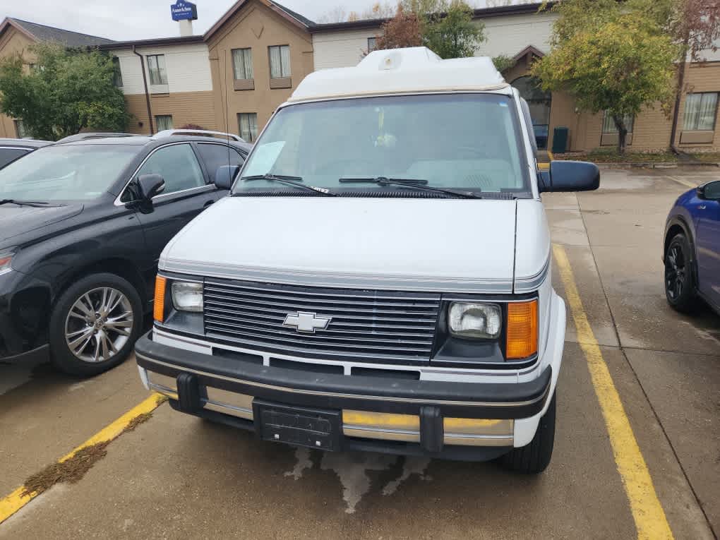 Thumbnail: 1993 Chevrolet Astro - 2
