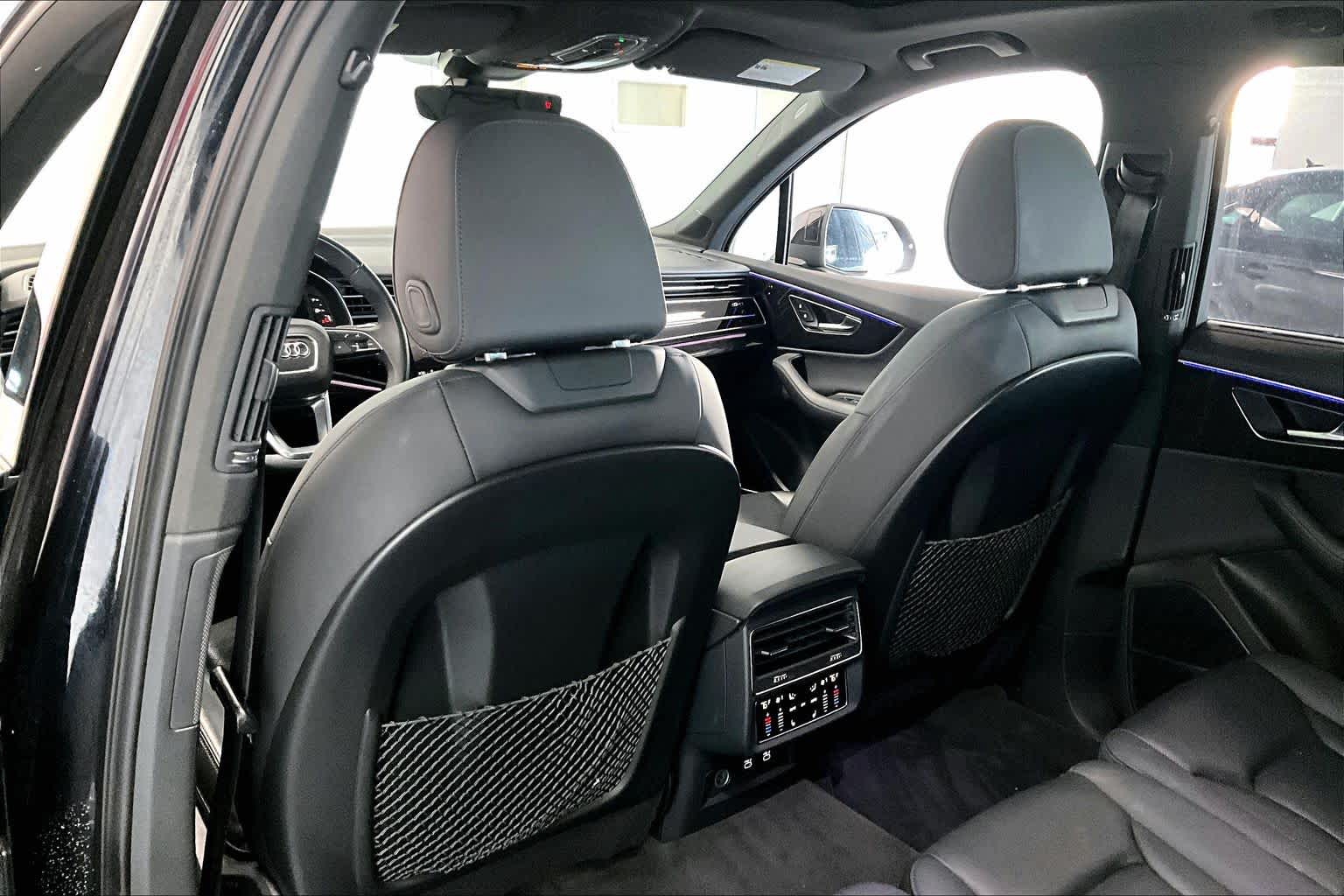 Thumbnail: 2021 Audi Q7 - 11