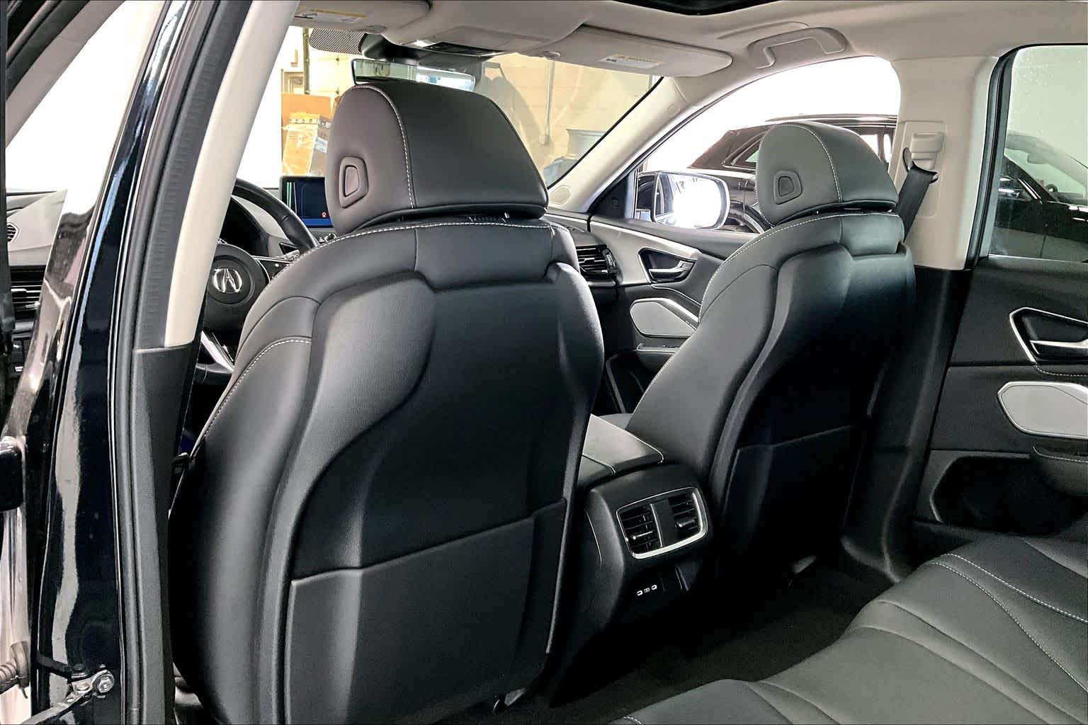 Thumbnail: 2022 Acura RDX - 9