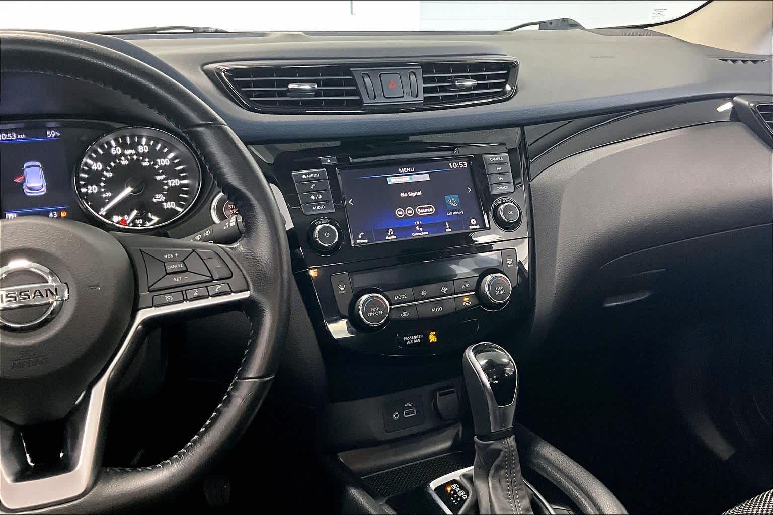 Thumbnail: 2020 Nissan Rogue Sport - 13