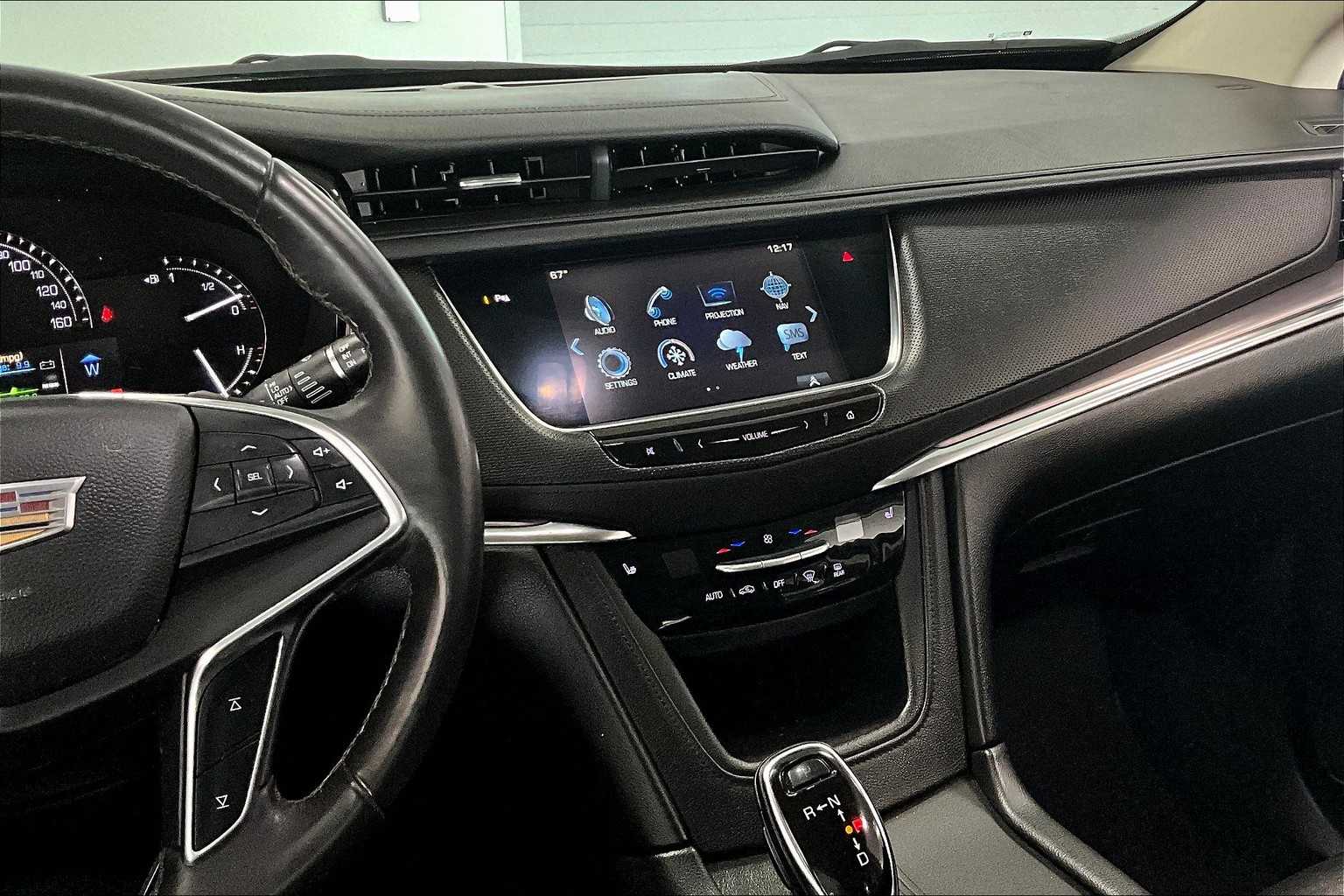 Thumbnail: 2017 Cadillac XT5 - 14