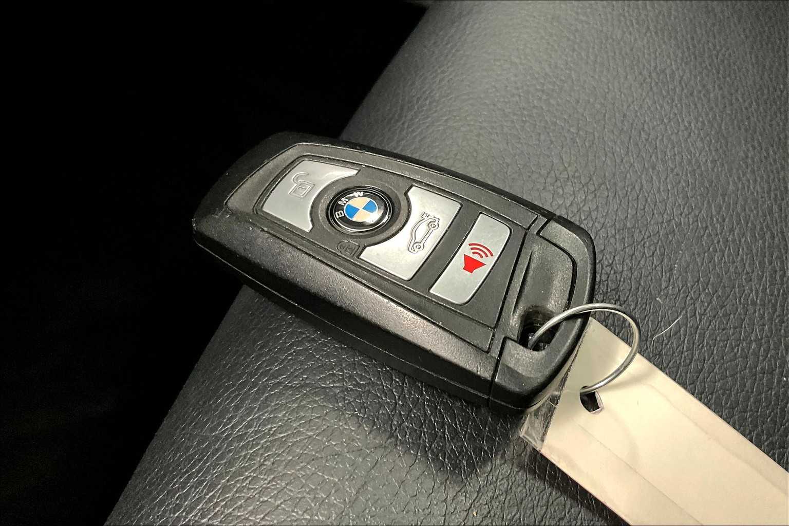 2016 BMW 5 Series 528i xDrive 17