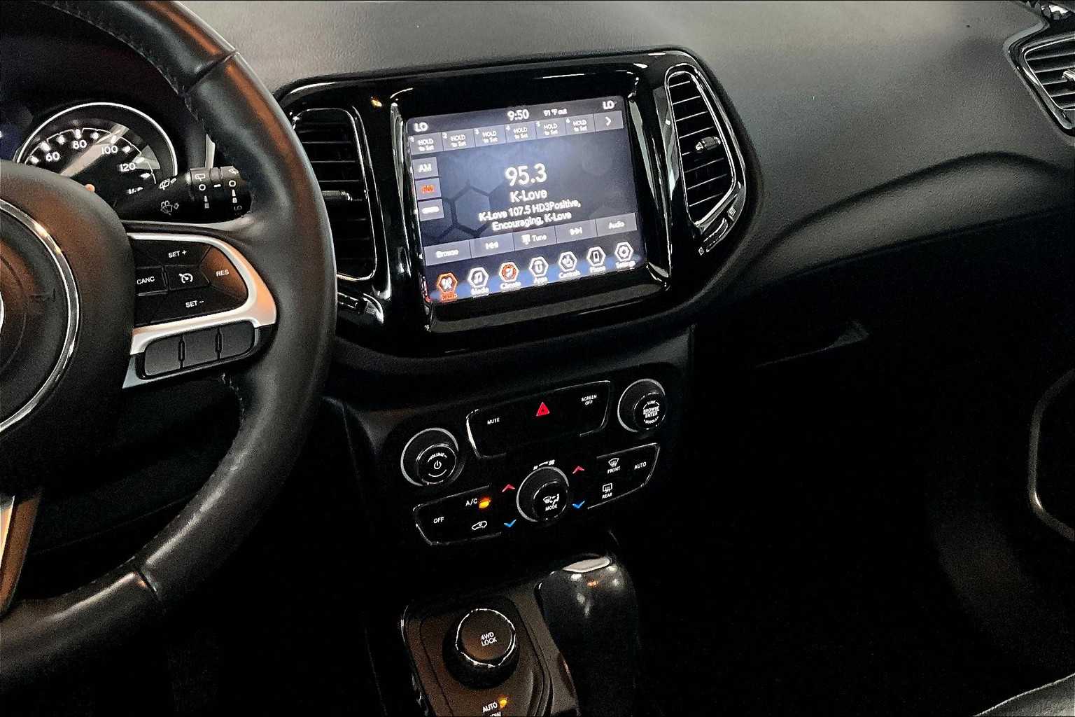 Thumbnail: 2019 Jeep Compass - 14