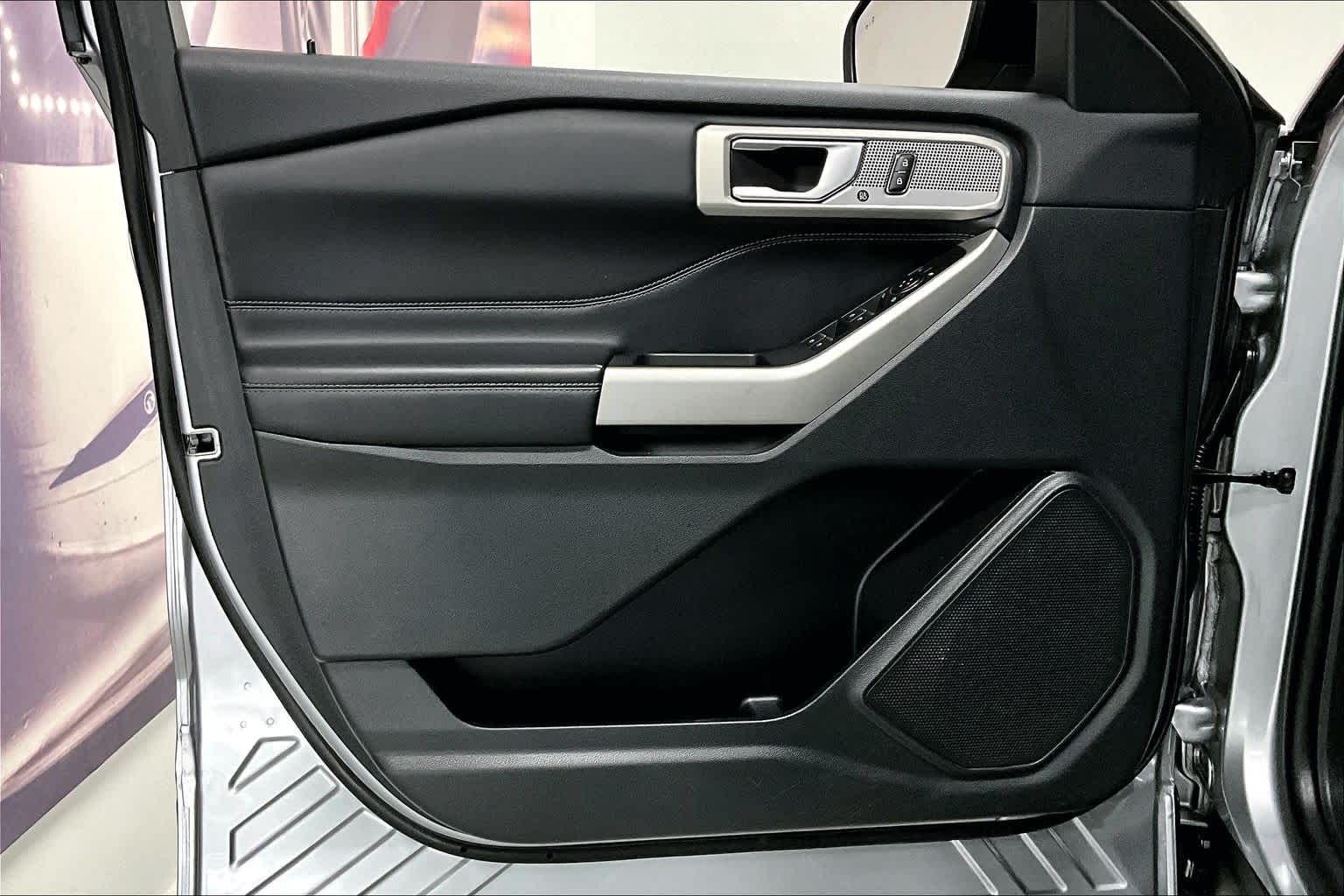 Thumbnail: 2023 Ford Explorer - 24