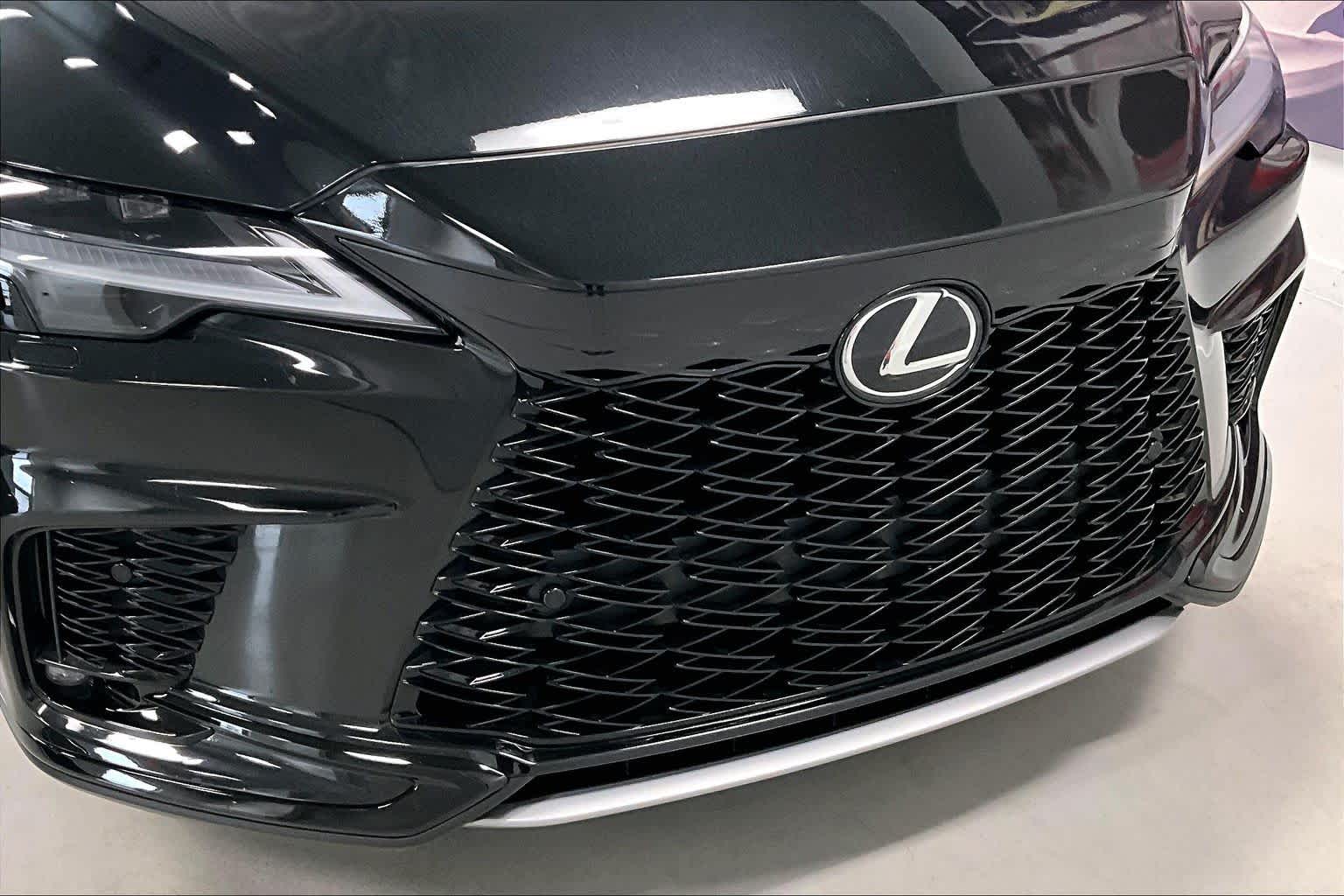 Thumbnail: 2023 Lexus RX - 31
