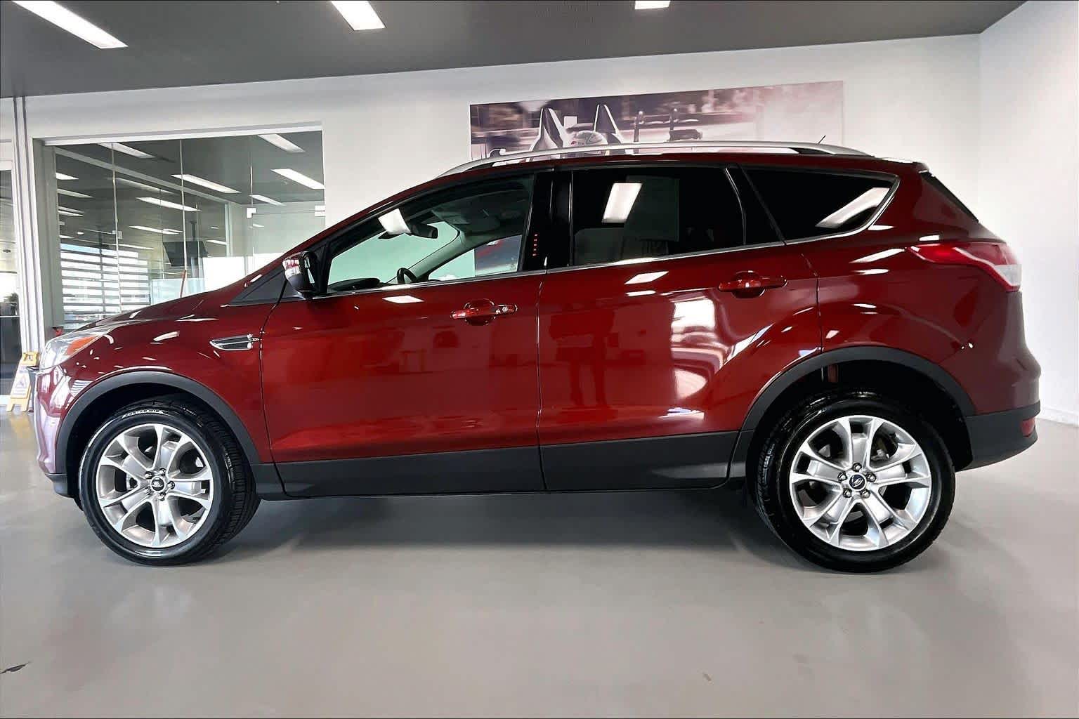 Thumbnail: 2014 Ford Escape - 3