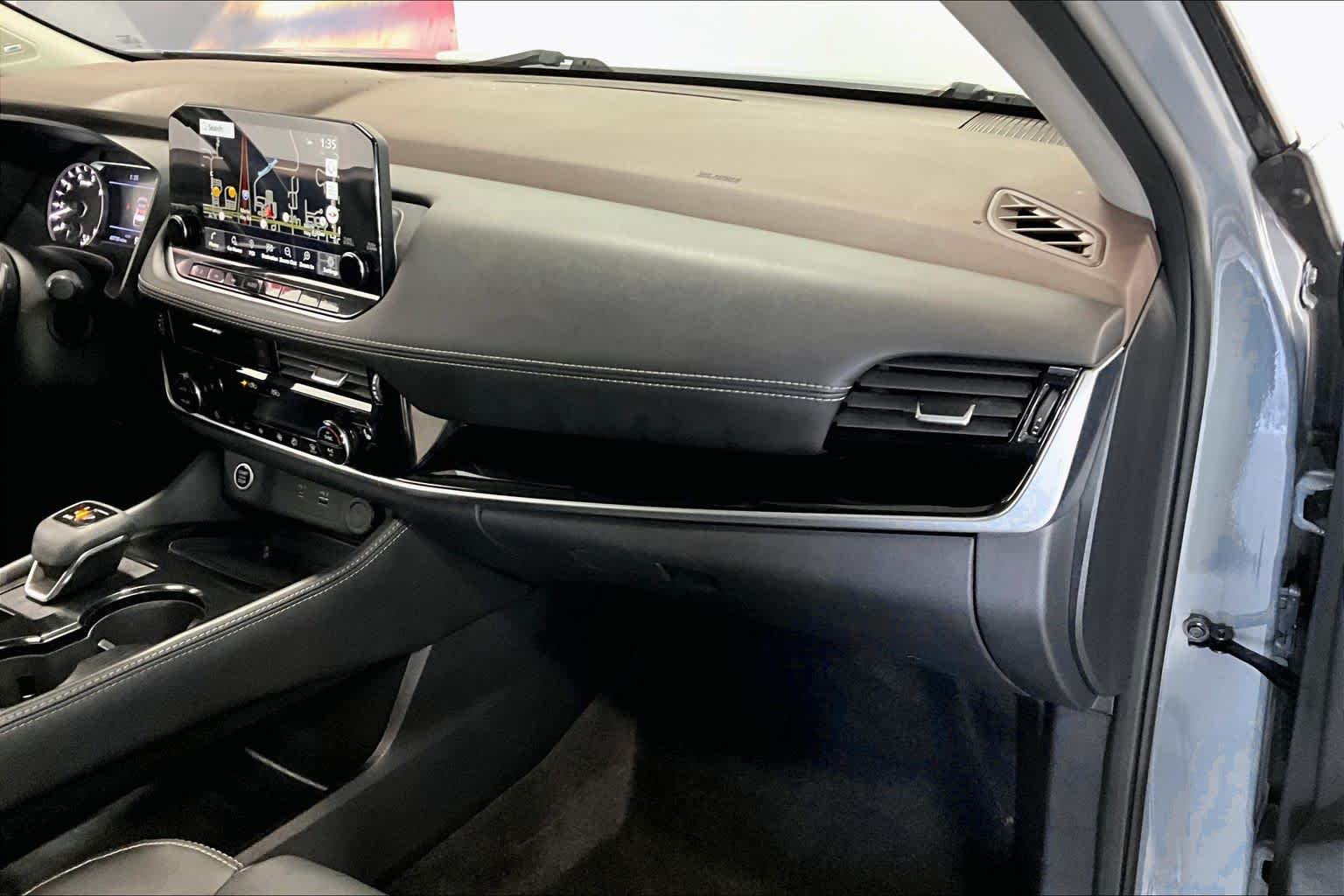 Thumbnail: 2023 Nissan Rogue - 21