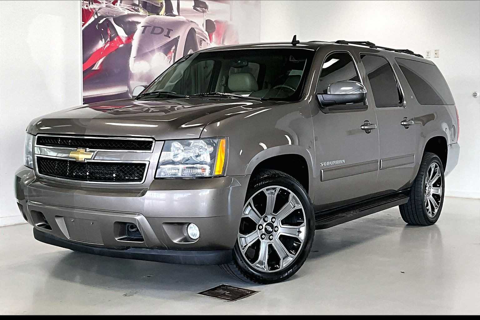 2011 Chevrolet Suburban 1500 LT -
                  Johnston, IA