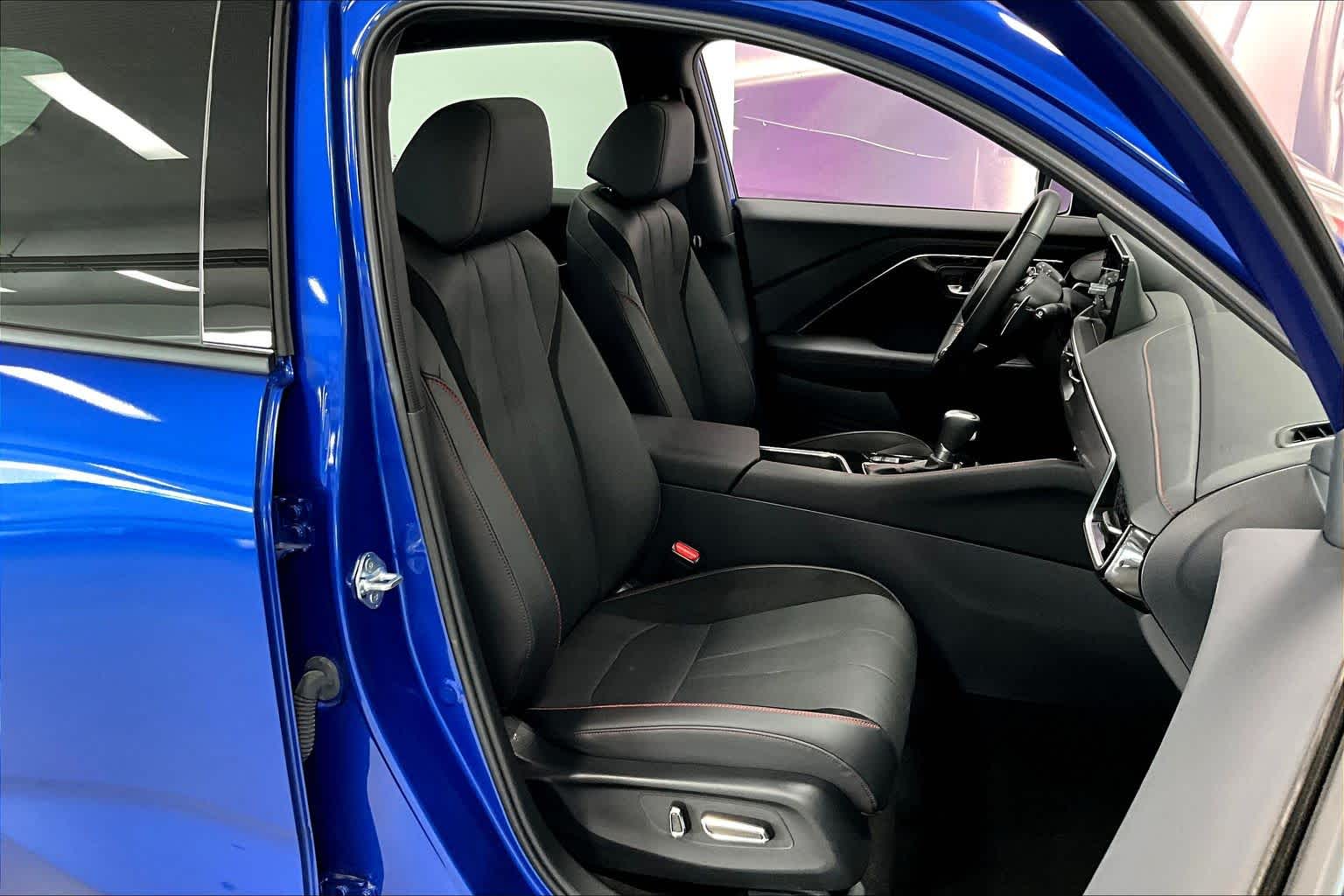 Thumbnail: 2025 Acura ADX - 12