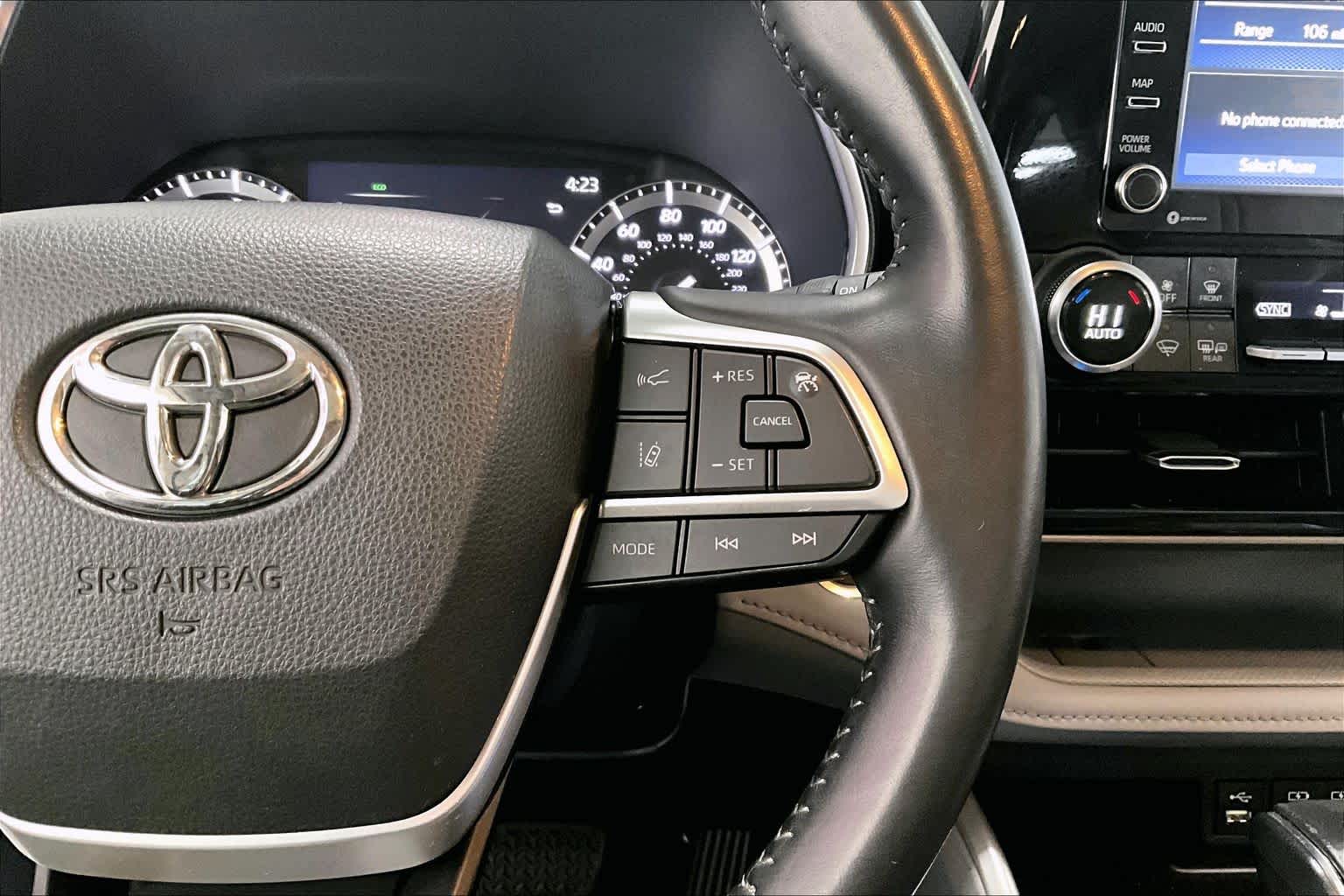 Thumbnail: 2022 Toyota Highlander - 23