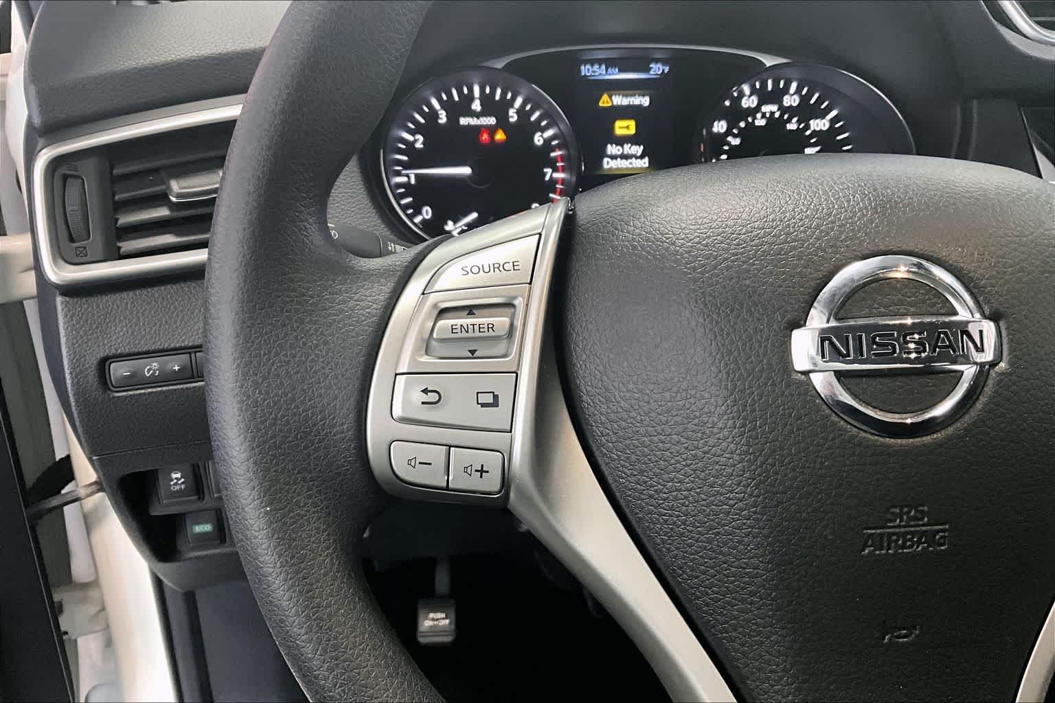 Thumbnail: 2016 Nissan Rogue - 22