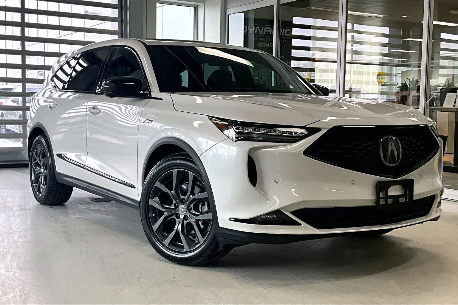 Thumbnail: 2023 Acura MDX - 20