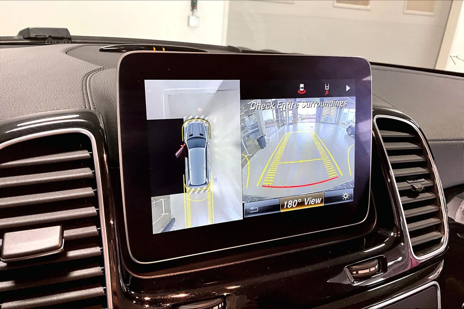 Thumbnail: 2018 Mercedes-Benz GLS - 24