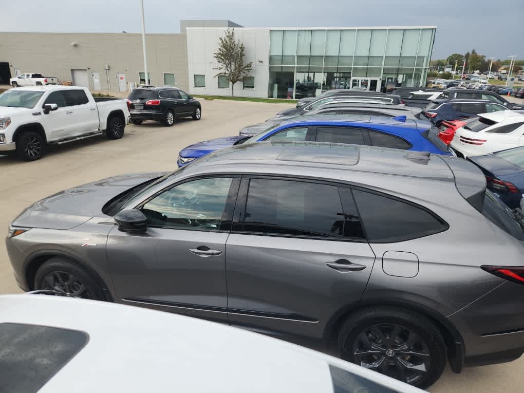 Thumbnail: 2023 Acura MDX - 8