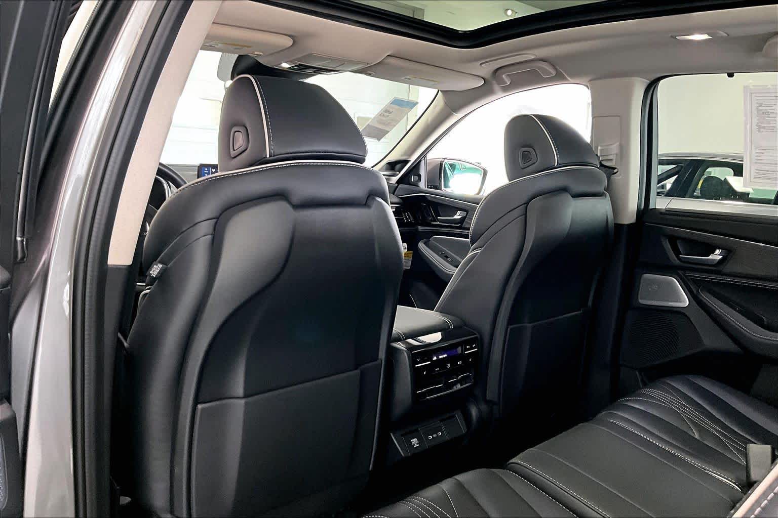 Thumbnail: 2026 Acura MDX - 10