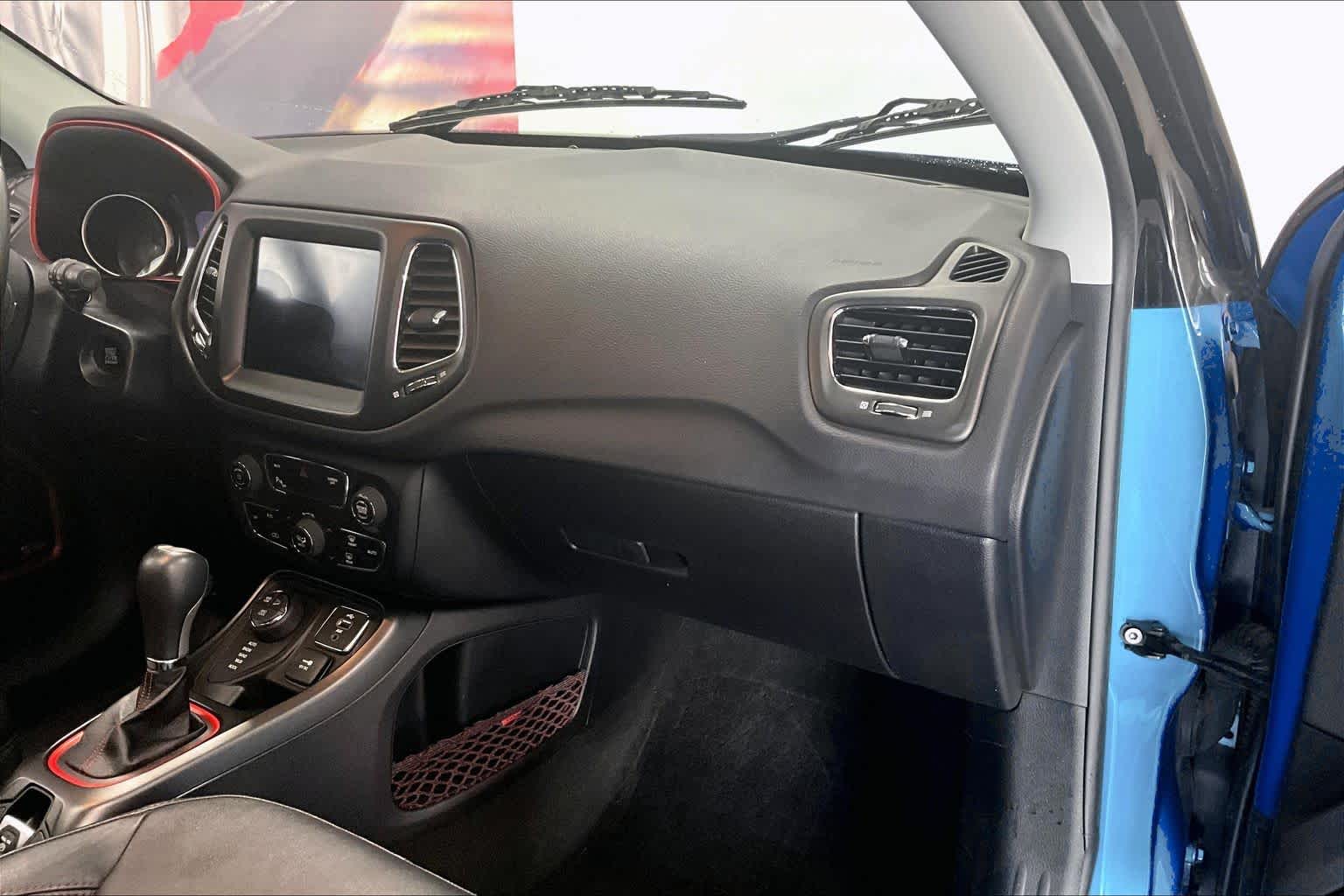 Thumbnail: 2017 Jeep Compass - 21