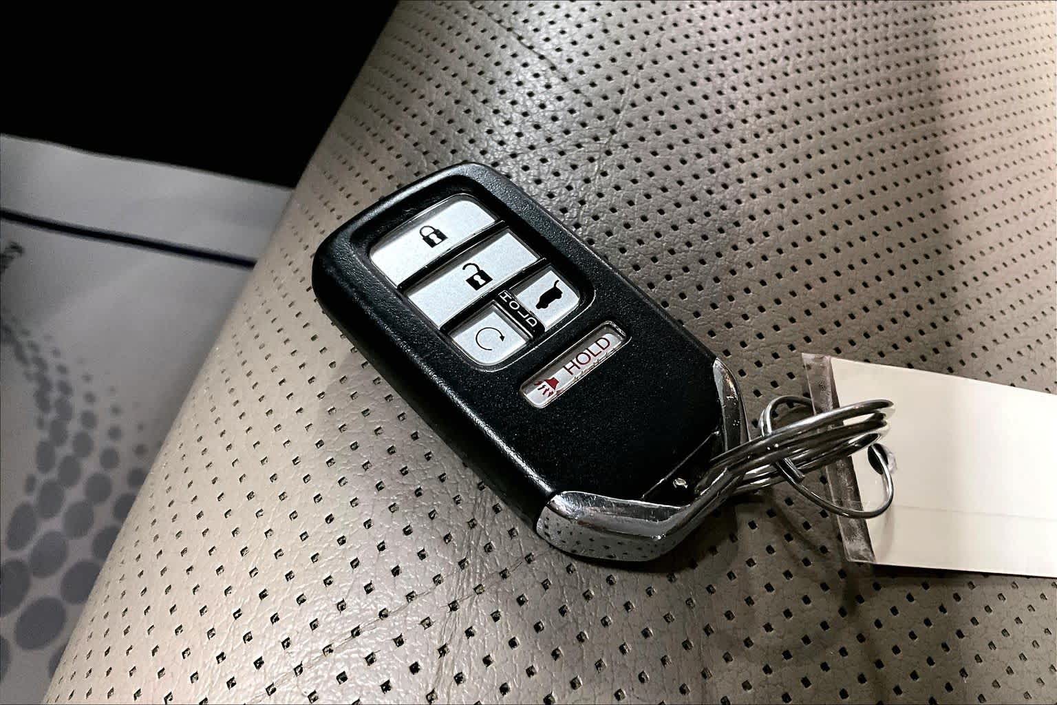 Thumbnail: 2019 Honda Pilot - 18