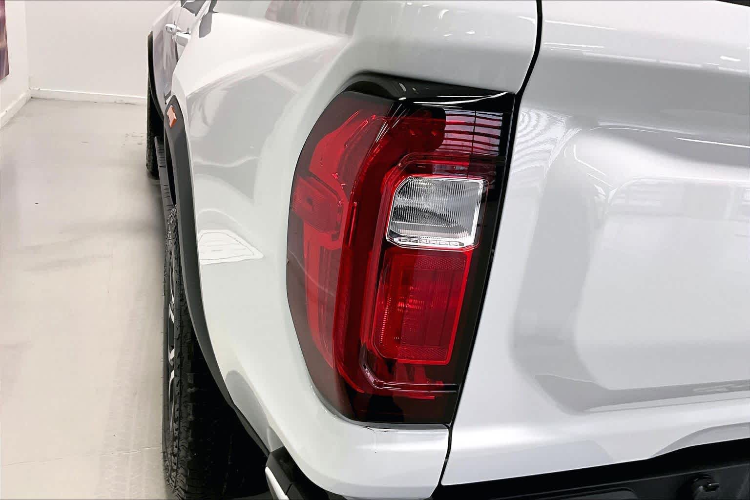 Thumbnail: 2024 GMC Canyon - 30