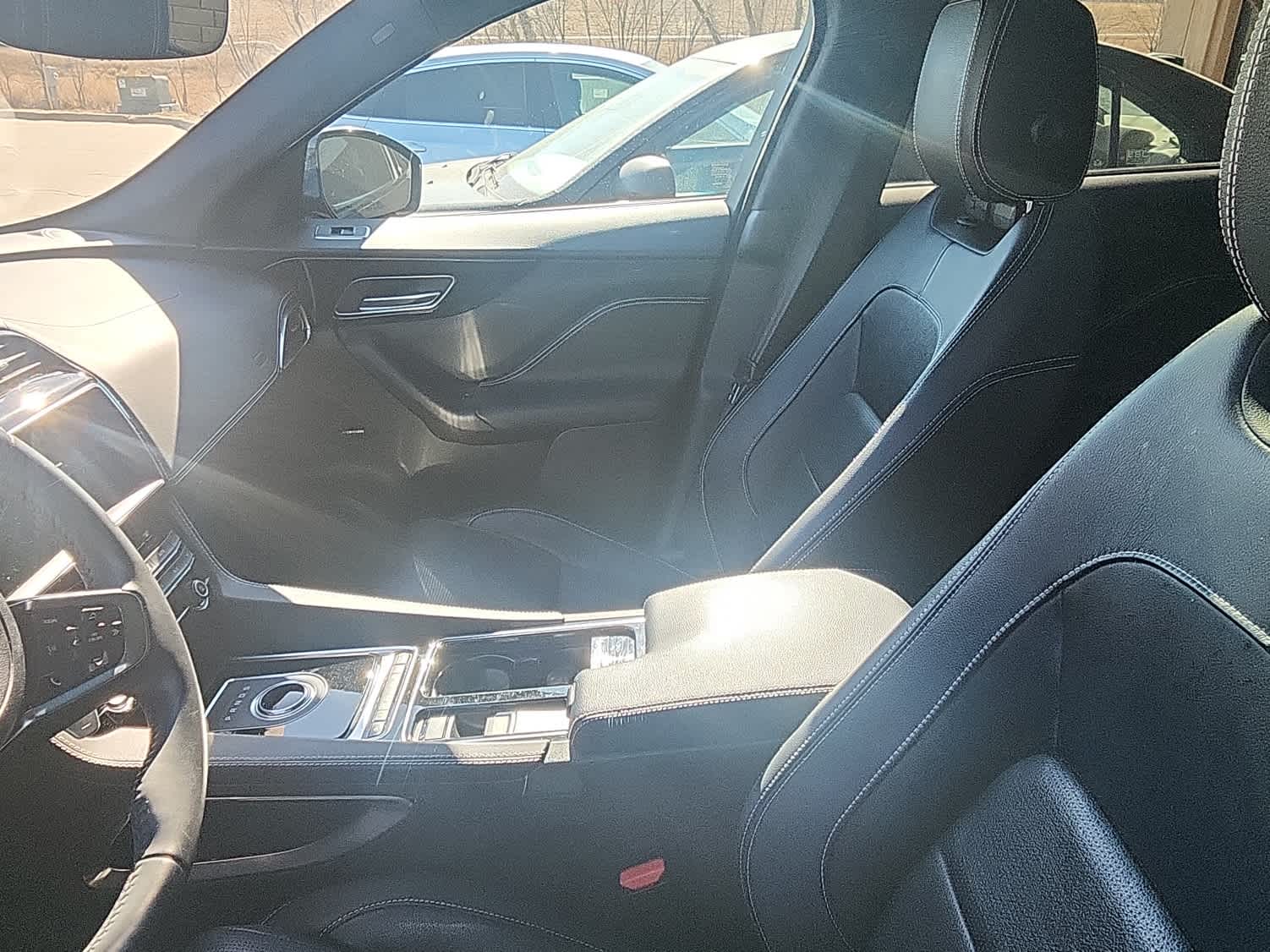 Thumbnail: 2020 Jaguar F-Pace - 9